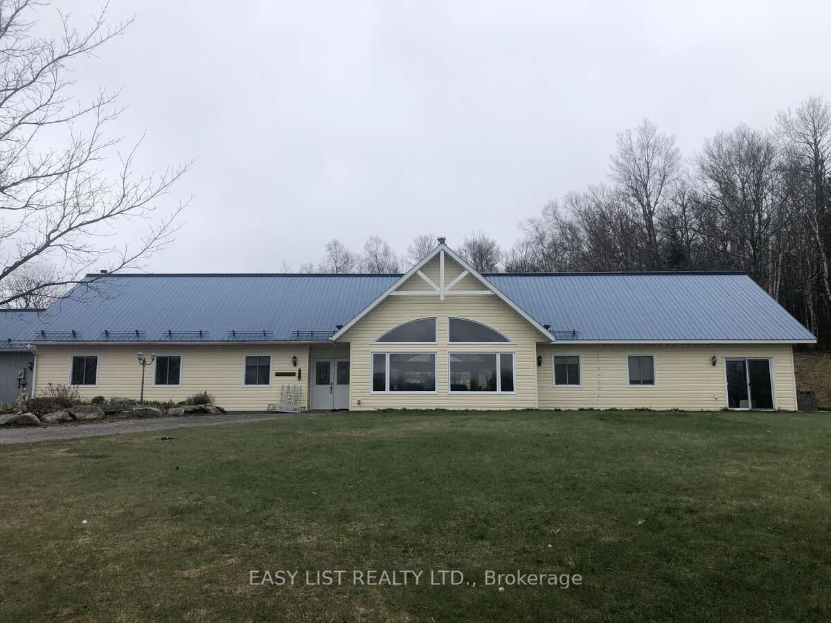 Photo of 535 Perrier Road
