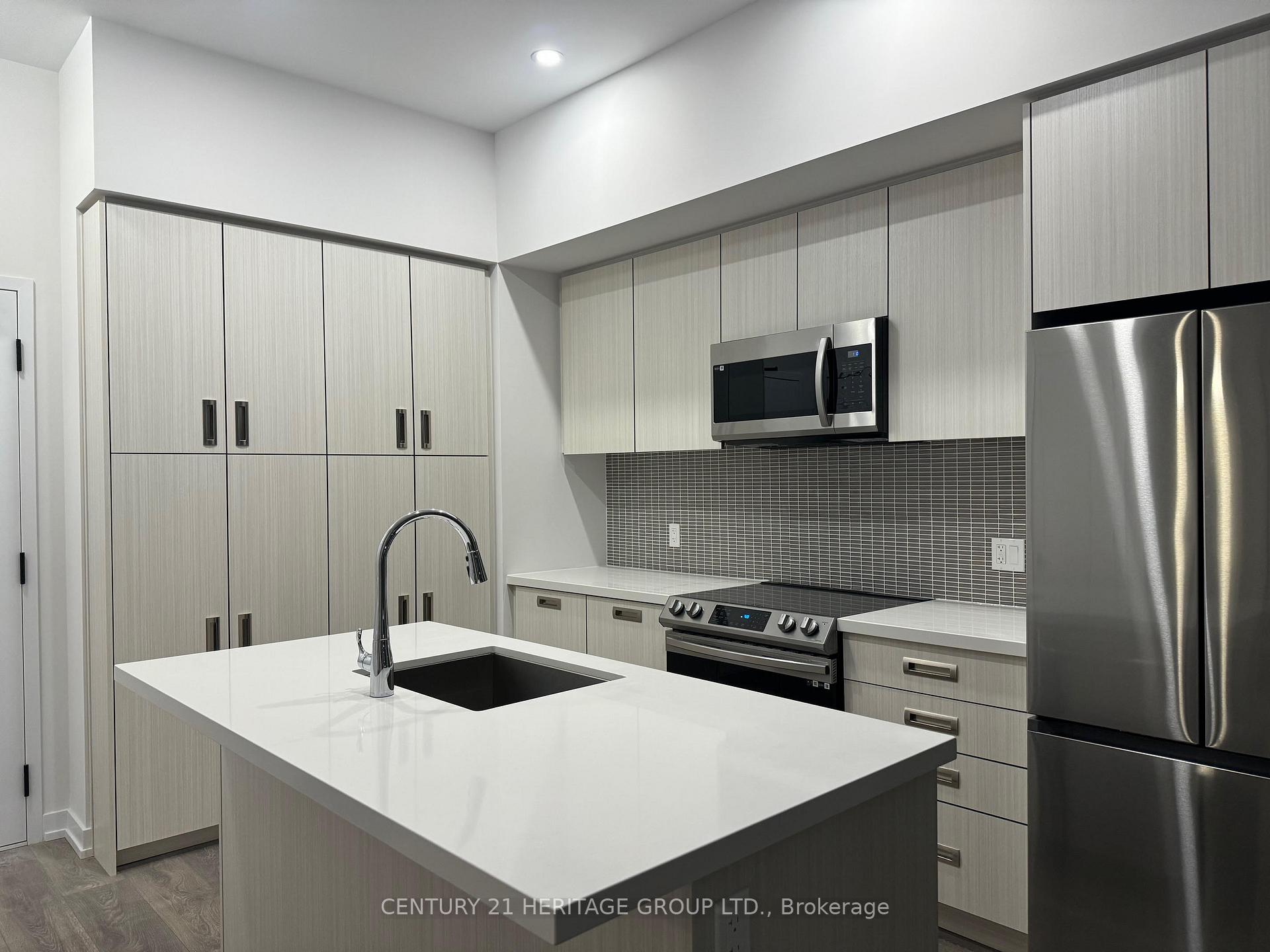 Photo 8 of Unit 124, 415 Sea Ray Avenue, Innisfil, Rural Innisfil — HOMEH