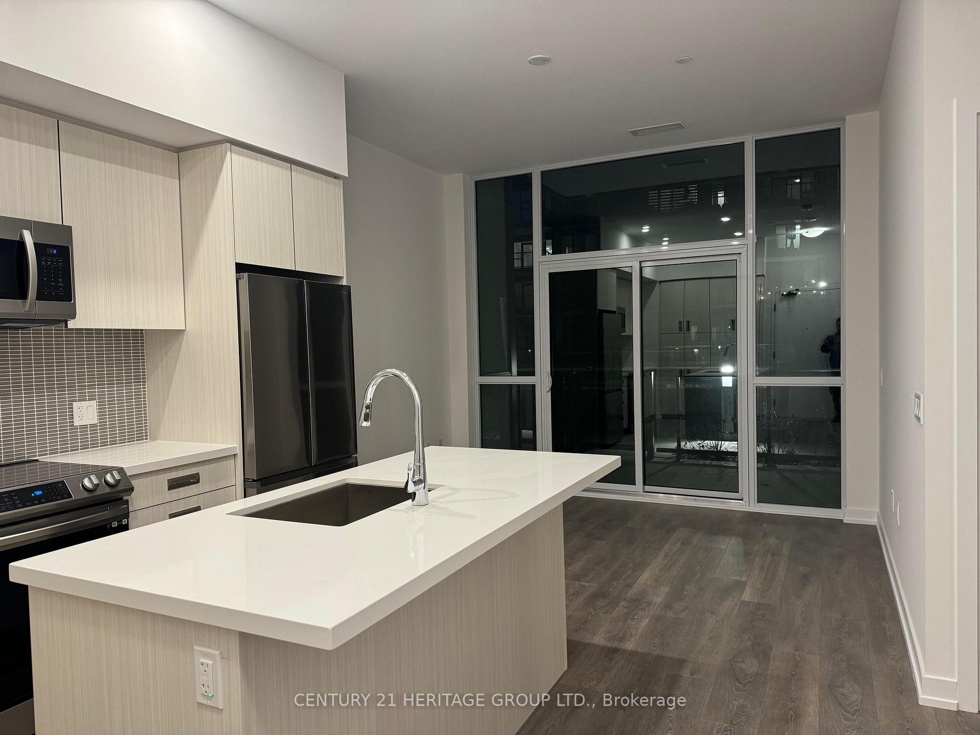 Photo 5 of Unit 124, 415 Sea Ray Avenue, Innisfil, Rural Innisfil — HOMEH