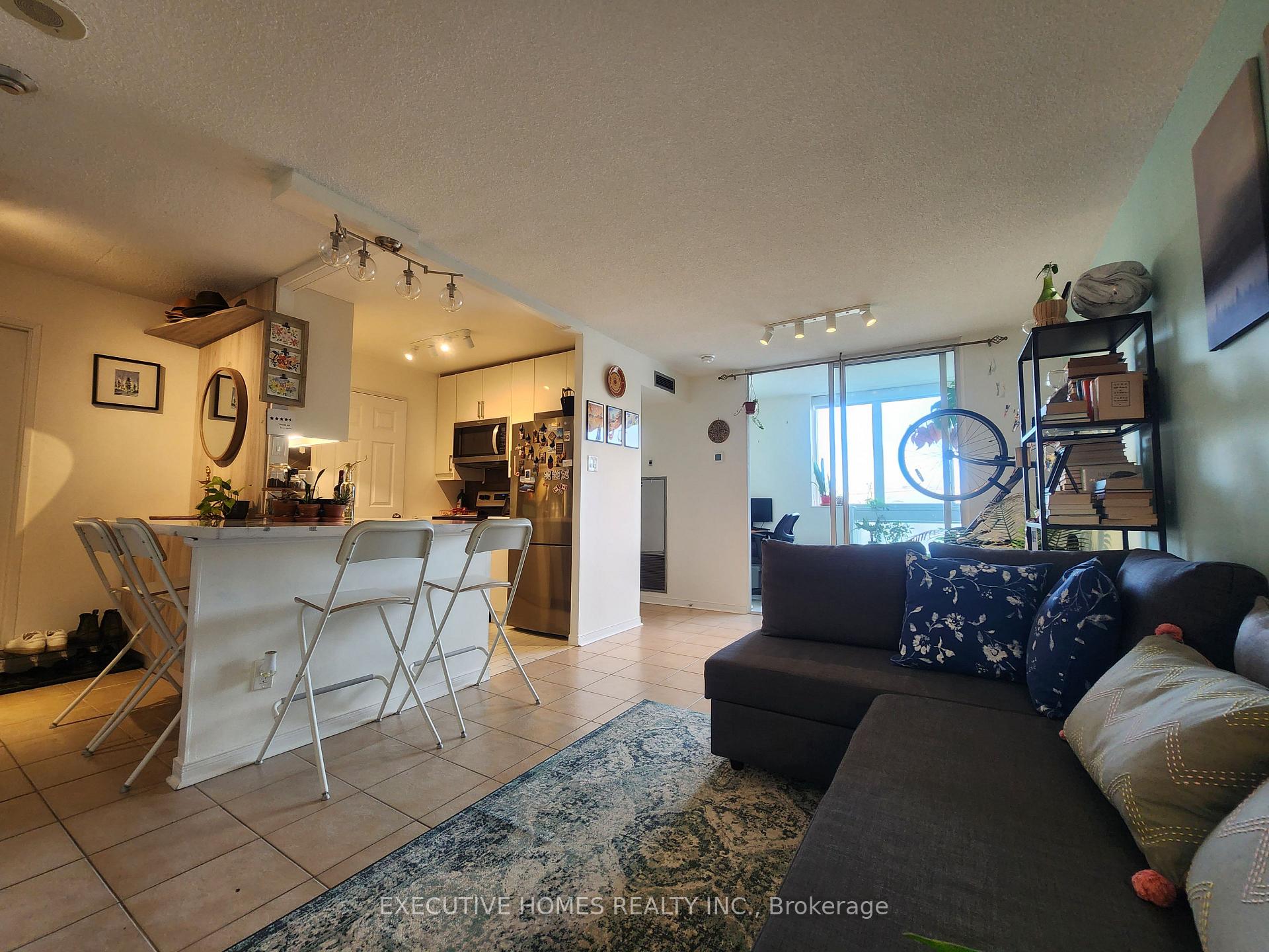 Photo 3 of Unit 208, 330 Mccowan Road, Scarborough, Eglinton East — HOMEH
