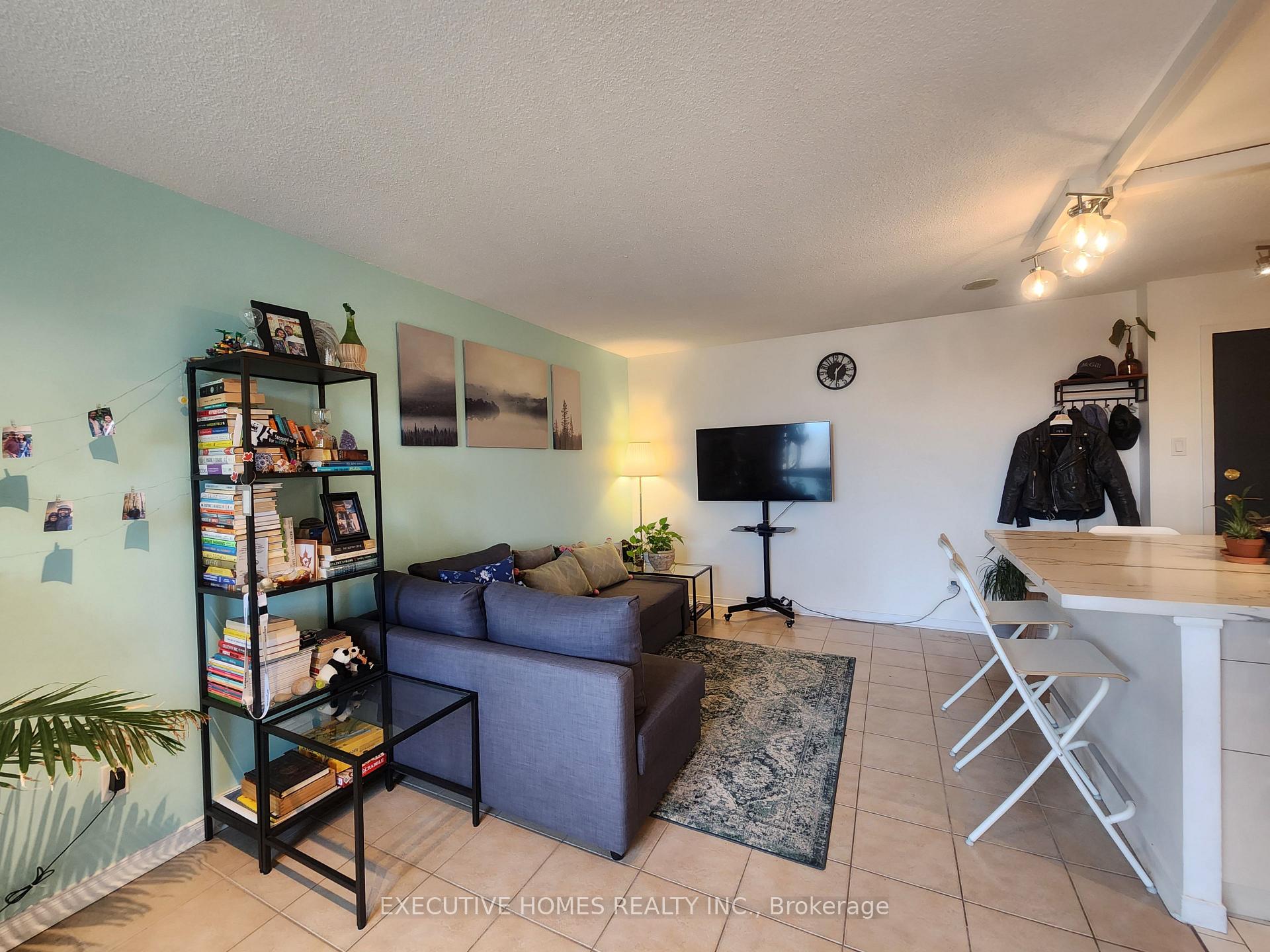 Photo 5 of Unit 208, 330 Mccowan Road, Scarborough, Eglinton East — HOMEH