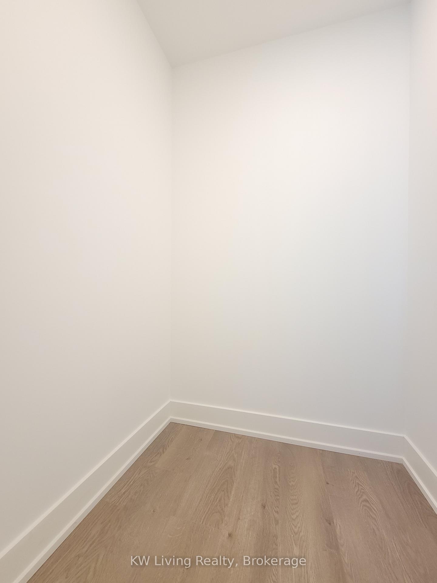 Photo 10 of Unit 1902, 8 Cedarland Drive, Markham, Unionville — HOMEH