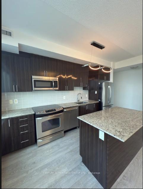 Photo 5 of Unit PH102, 7171 Yonge Street, Markham, Thornhill — HOMEH