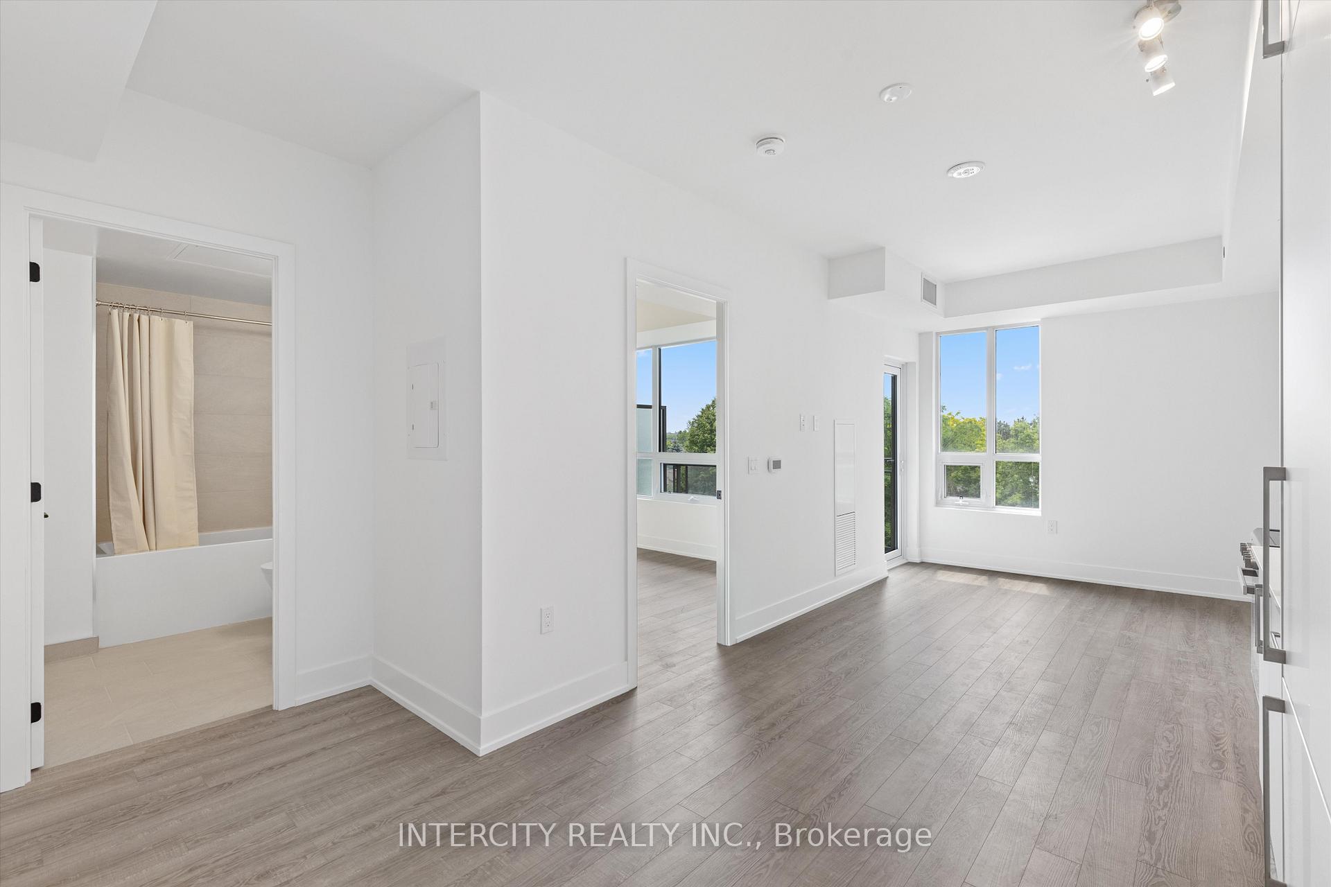 Photo 10 of Unit 411, 2075 King Road, King, King City — HOMEH