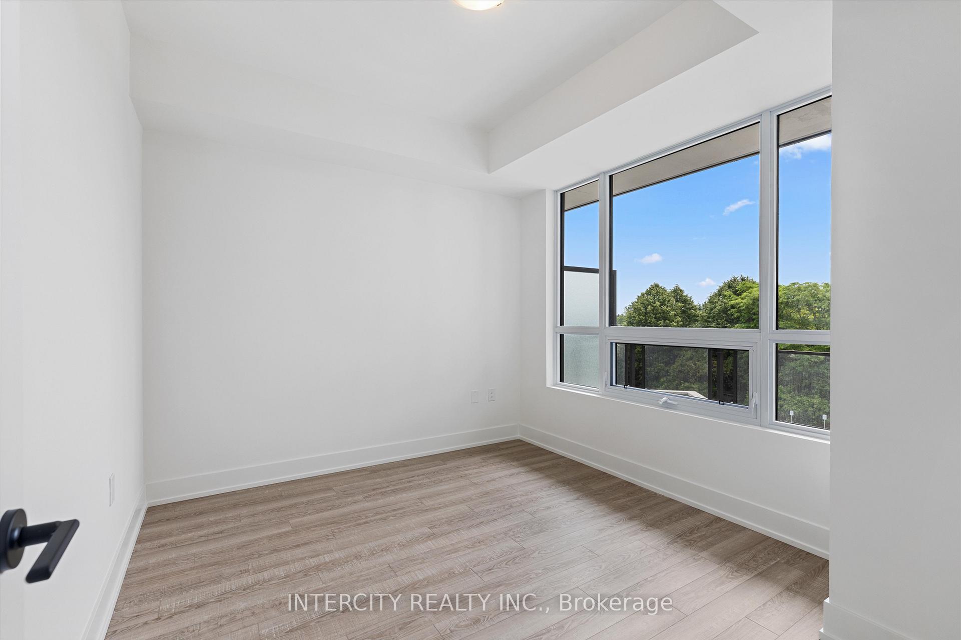 Photo 7 of Unit 411, 2075 King Road, King, King City — HOMEH