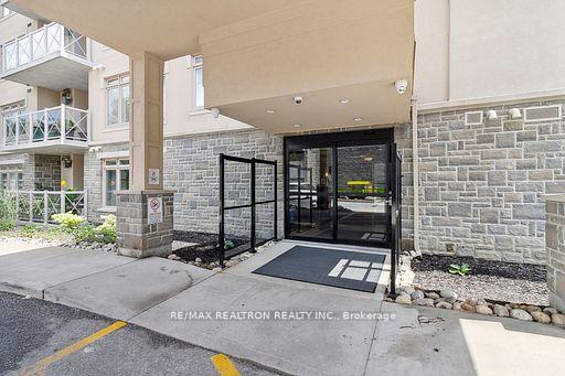 Photo 2 of Unit 402, 149 Church Street, King, Schomberg — HOMEH
