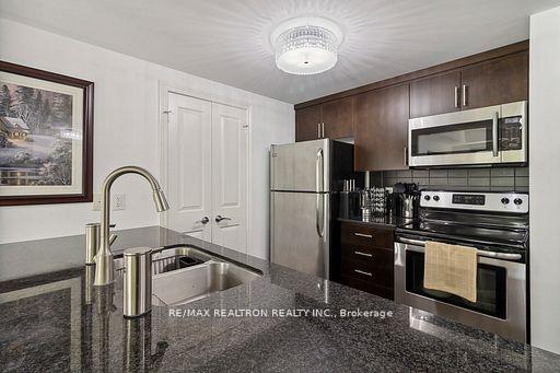 Photo 8 of Unit 402, 149 Church Street, King, Schomberg — HOMEH