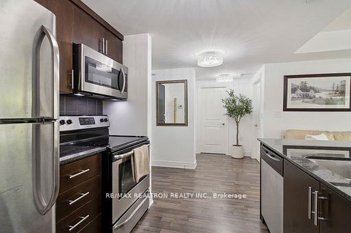 Photo 9 of Unit 402, 149 Church Street, King, Schomberg — HOMEH