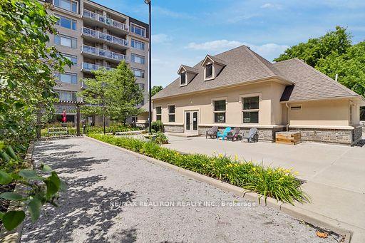 Photo 38 of Unit 402, 149 Church Street, King, Schomberg — HOMEH