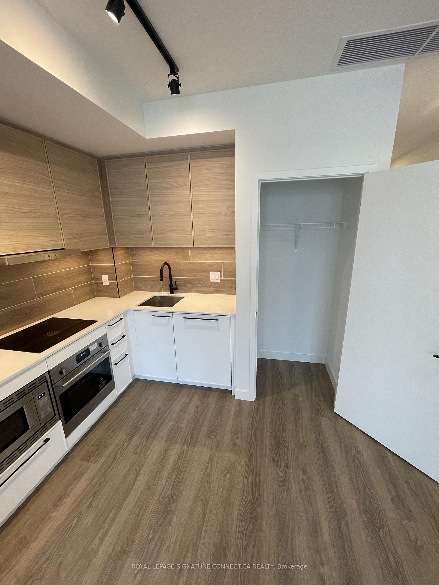 Photo 11 of Unit 727, 1050 Eastern Avenue, Toronto, Greenwood-Coxwell — HOMEH