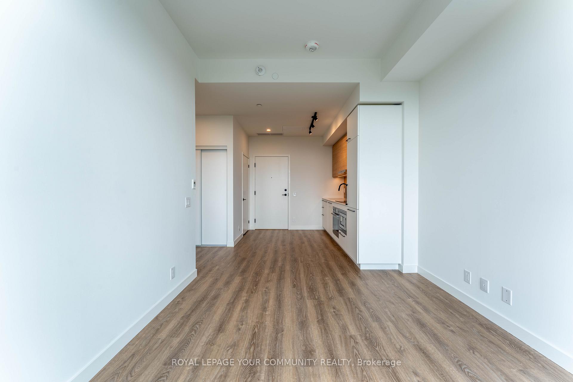 Photo 4 of Unit 715, 1050 Eastern Avenue, Toronto, The Beaches — HOMEH