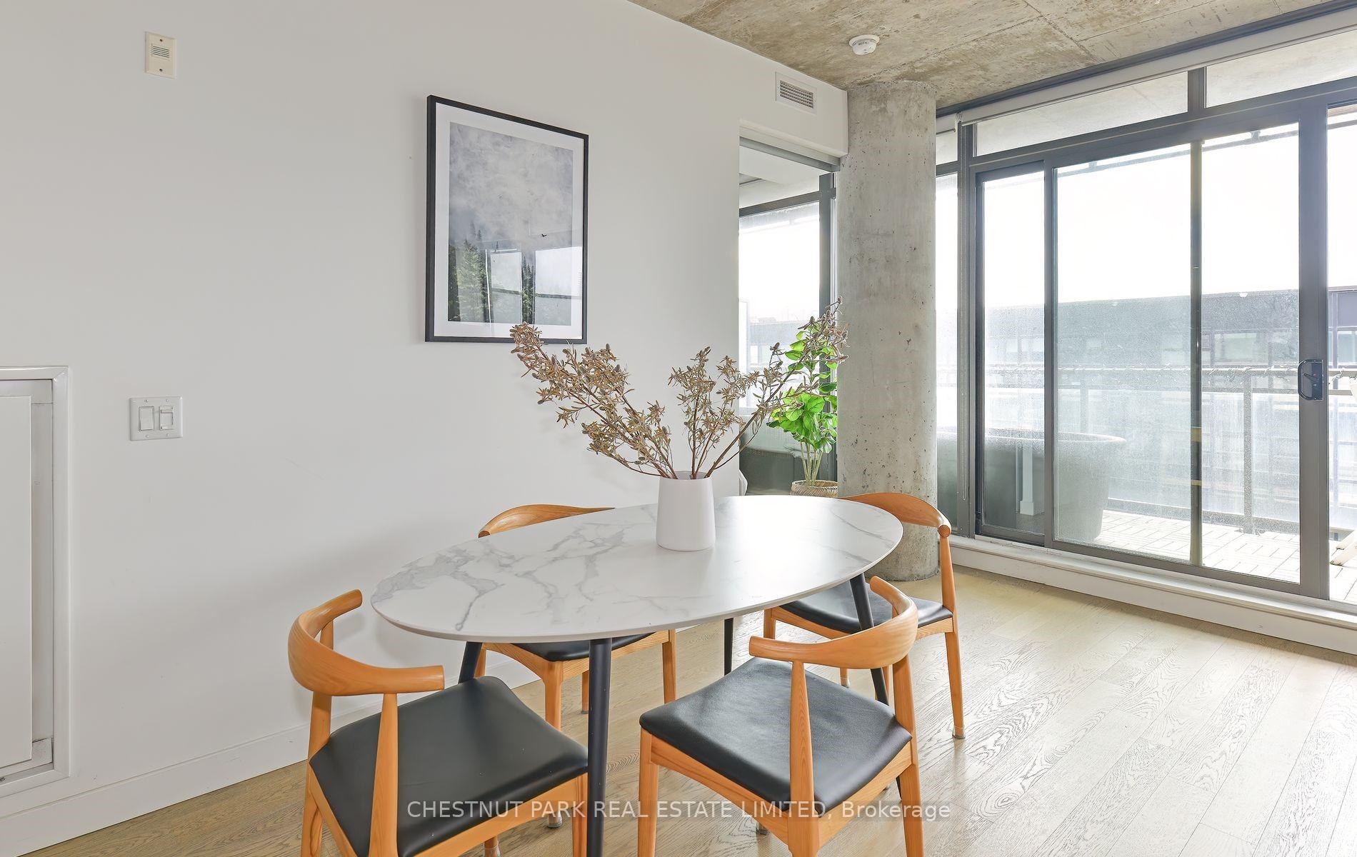 Photo 4 of Unit 806, 90 Broadview Avenue, Toronto, South Riverdale — HOMEH