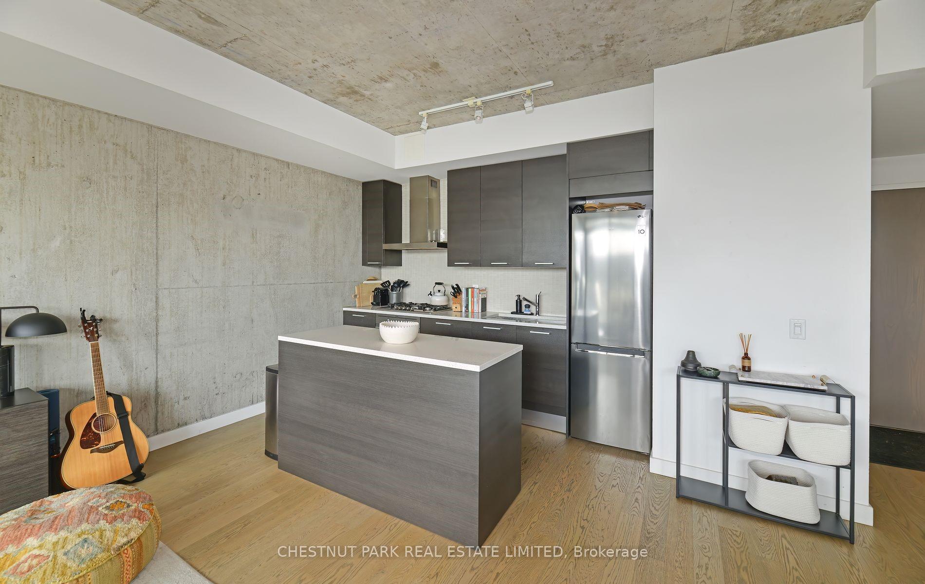 Photo 10 of Unit 806, 90 Broadview Avenue, Toronto, South Riverdale — HOMEH