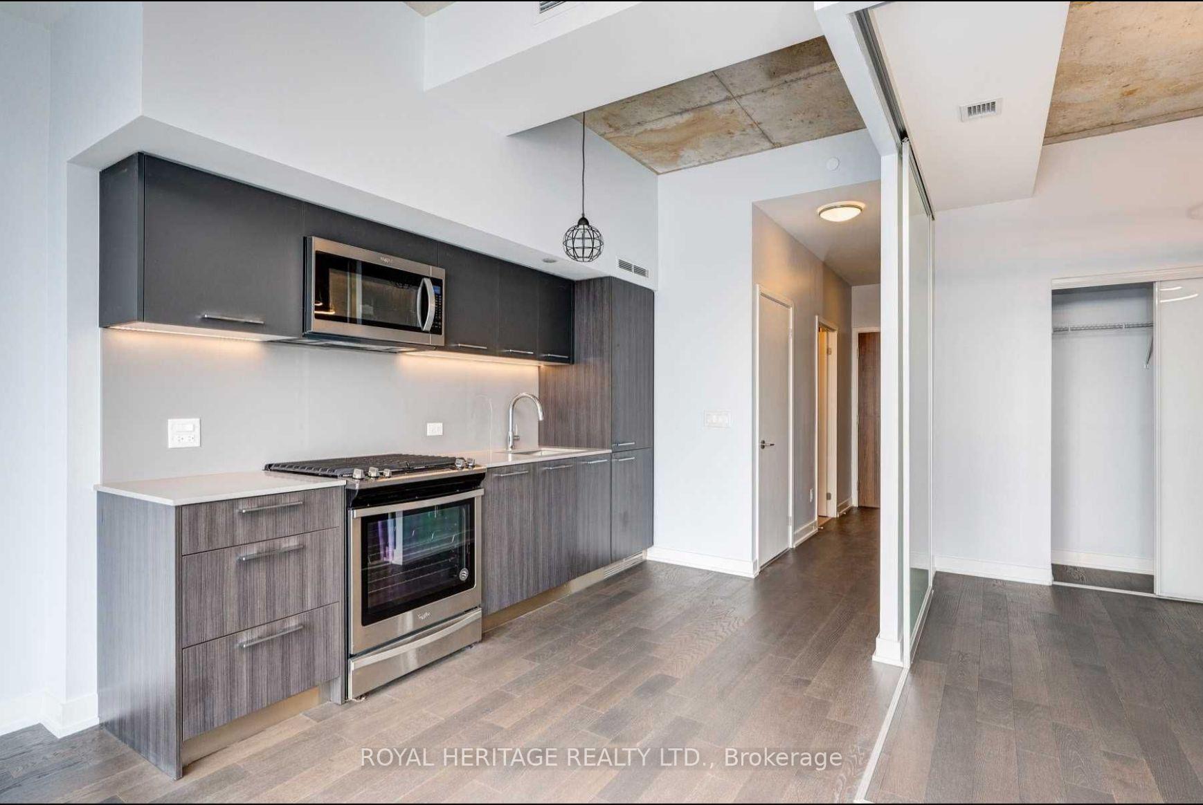 Photo 6 of Unit 910, 15 Baseball Place, Toronto, South Riverdale — HOMEH