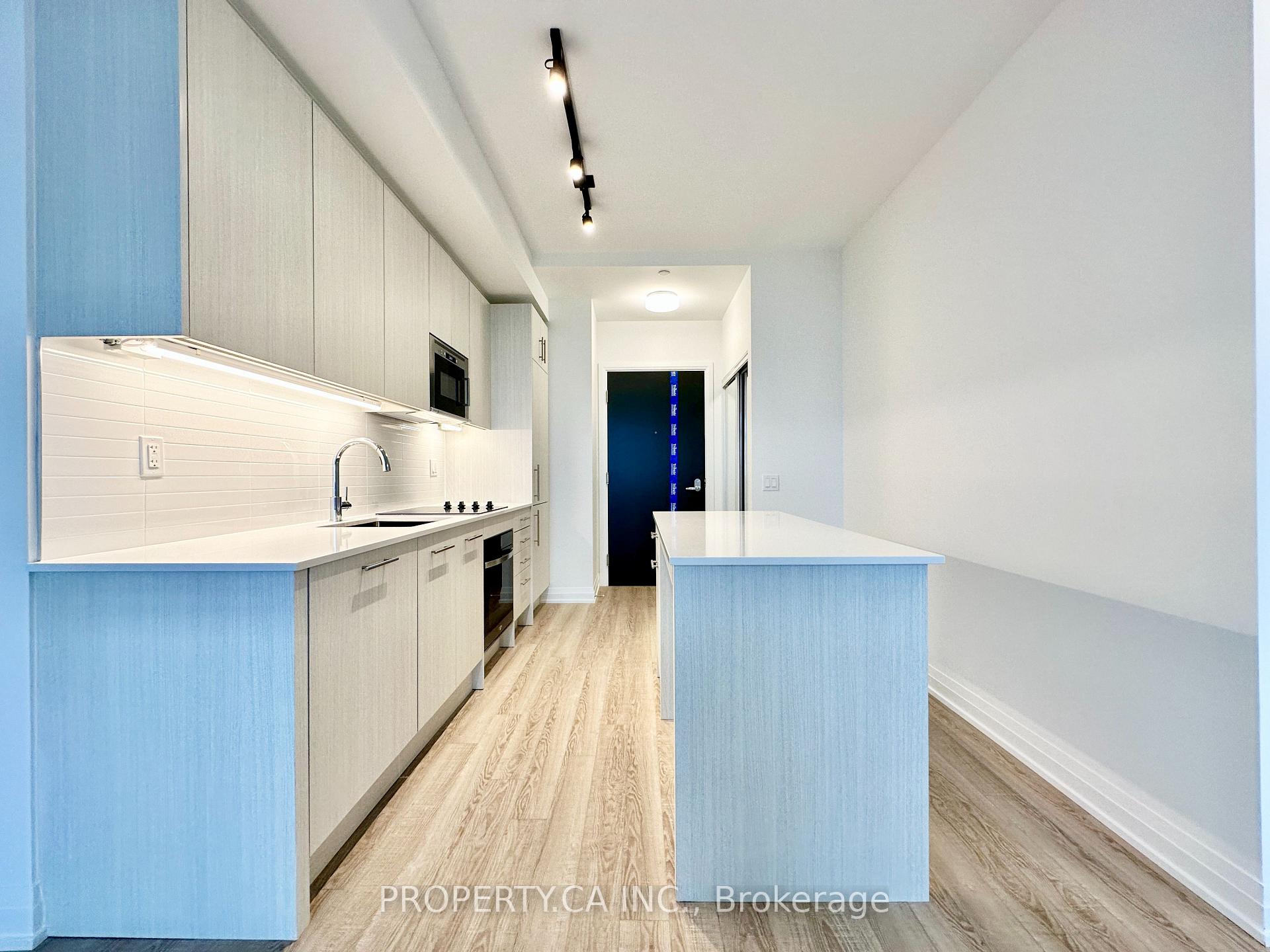 Photo 2 of Unit 813, 286 Main Street, Toronto, East End-Danforth — HOMEH