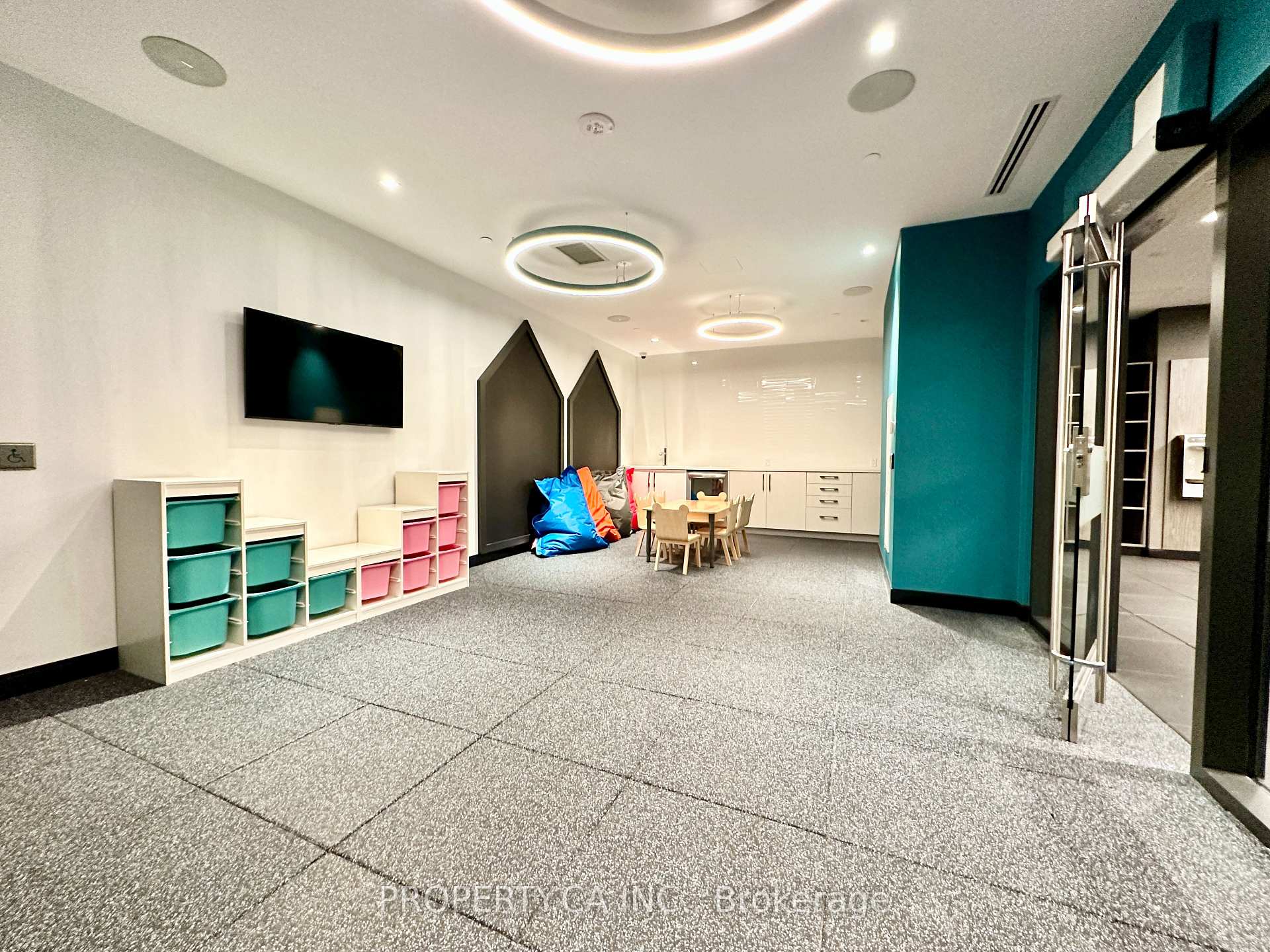 Photo 25 of Unit 813, 286 Main Street, Toronto, East End-Danforth — HOMEH
