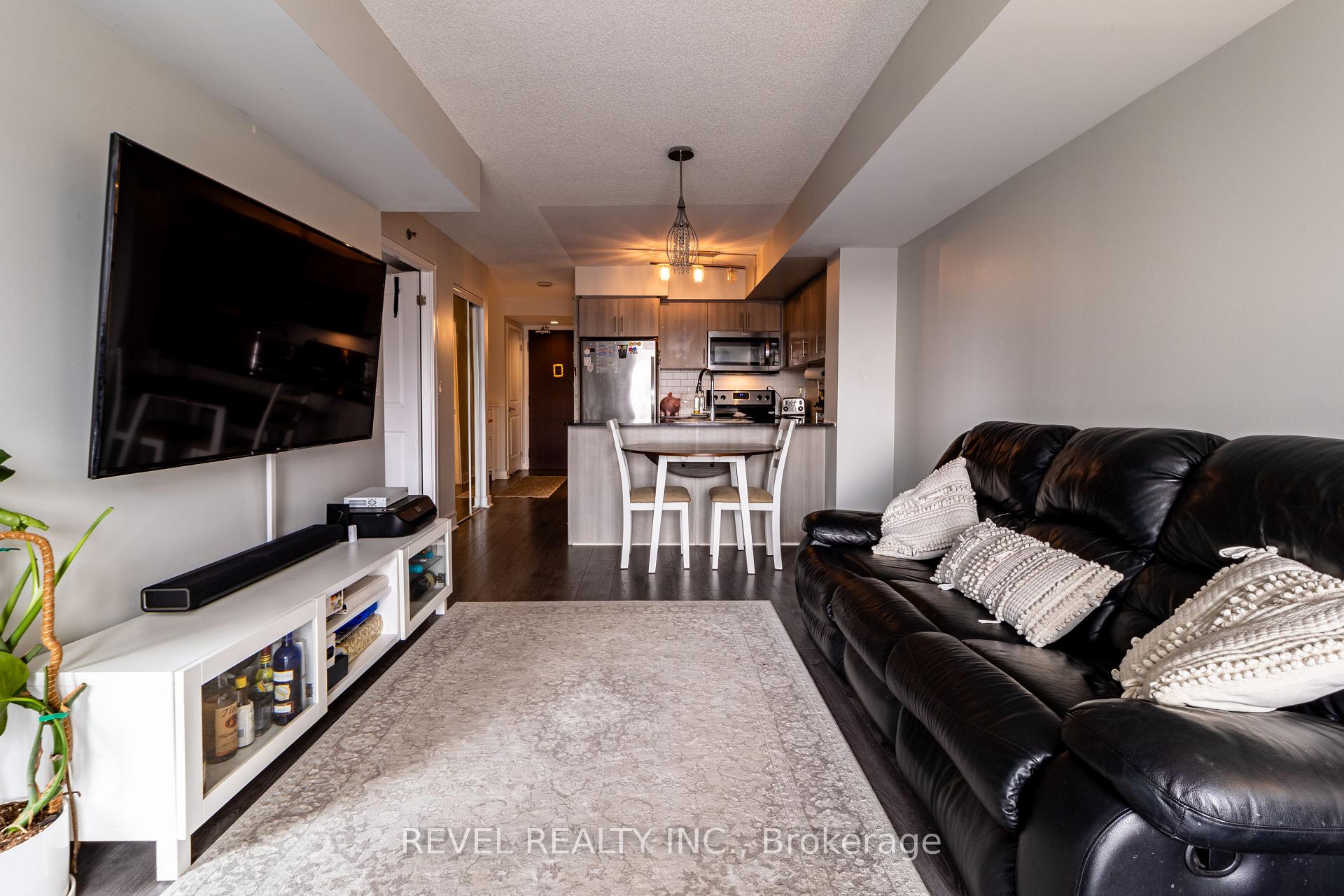 Front of Unit 510, 185 Bonis Avenue
