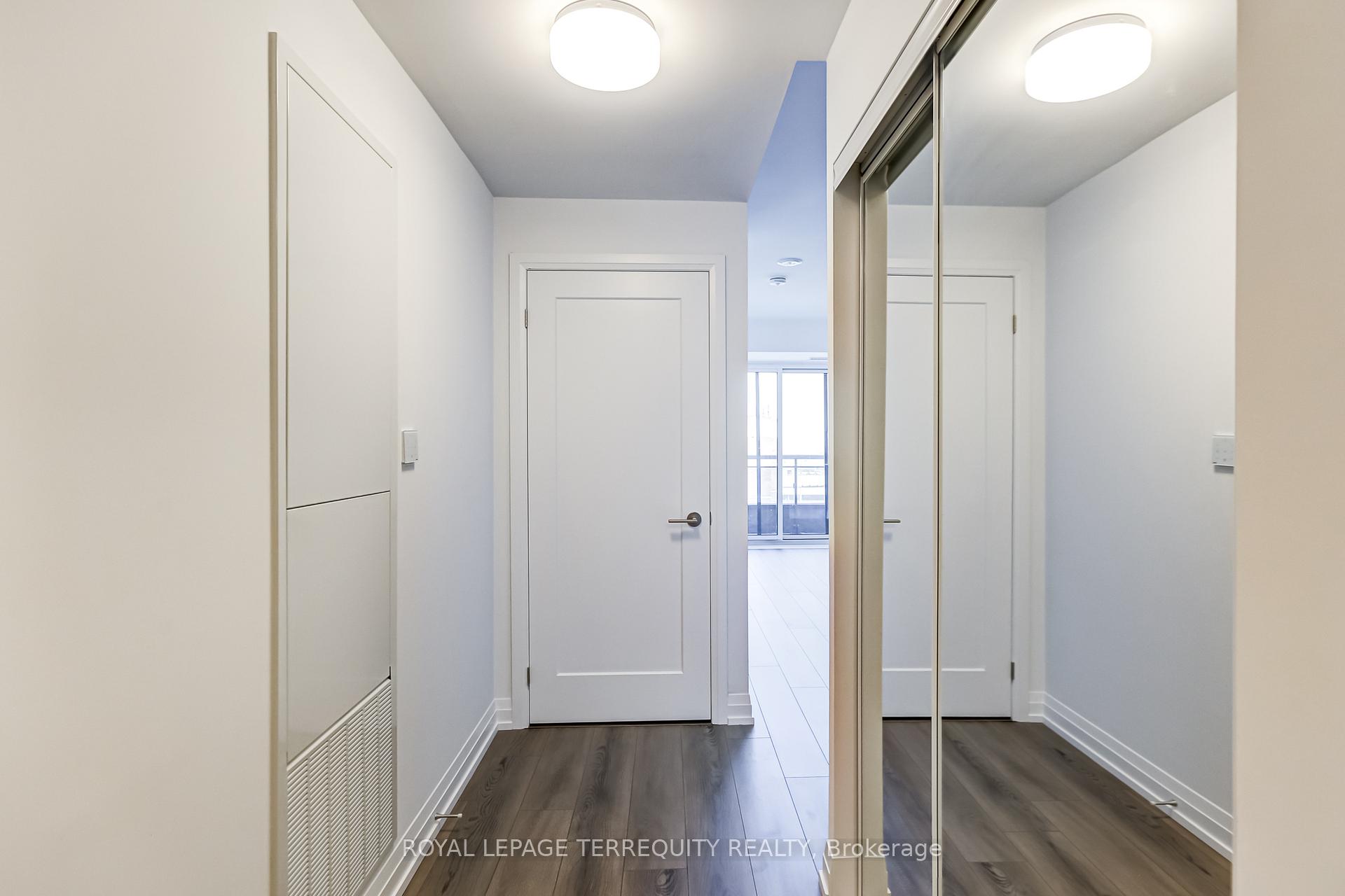 Photo 3 of Unit 2606, 286 Main Street, Toronto, East End-Danforth — HOMEH