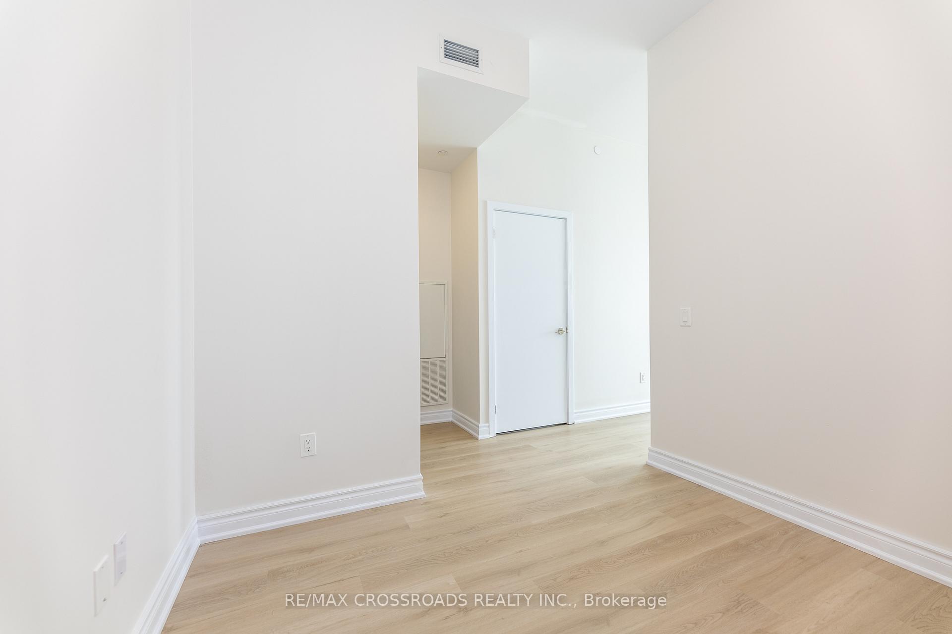 Photo 8 of Unit 1701, 1480 Bayly Street, Pickering, Bay Ridges — HOMEH