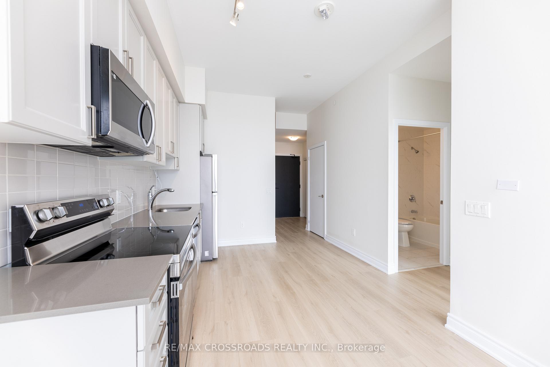 Photo 14 of Unit 1701, 1480 Bayly Street, Pickering, Bay Ridges — HOMEH
