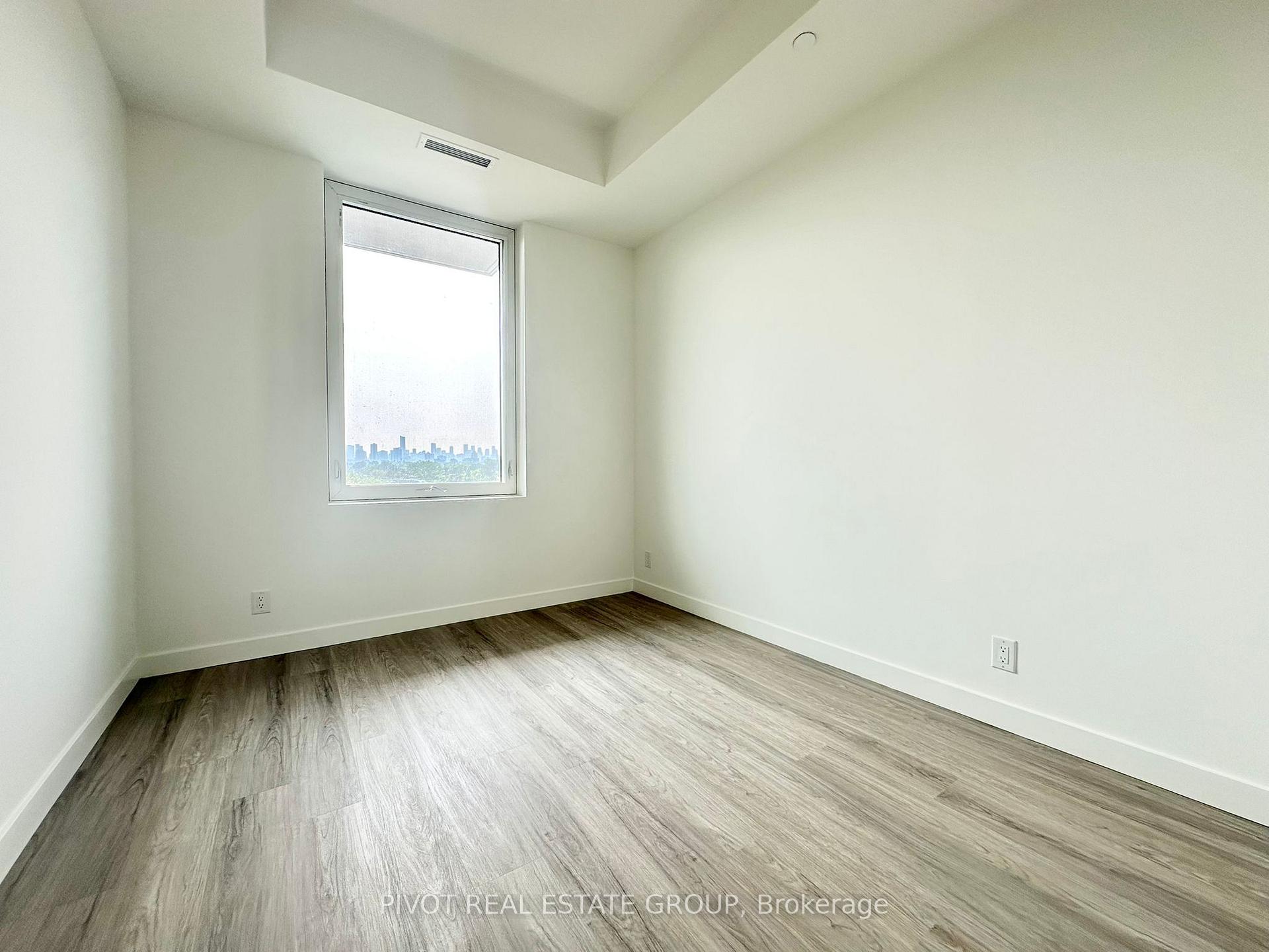 Photo 5 of Unit 719, 1050 Eastern Avenue, Toronto, The Beaches — HOMEH