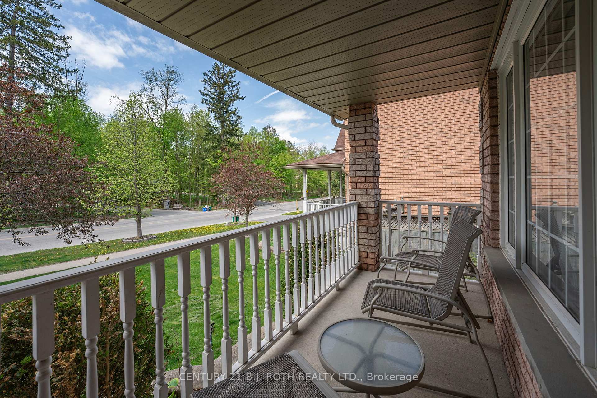 Photo 5 of 333 Cox Mill Road, Barrie, South Shore — HOMEH