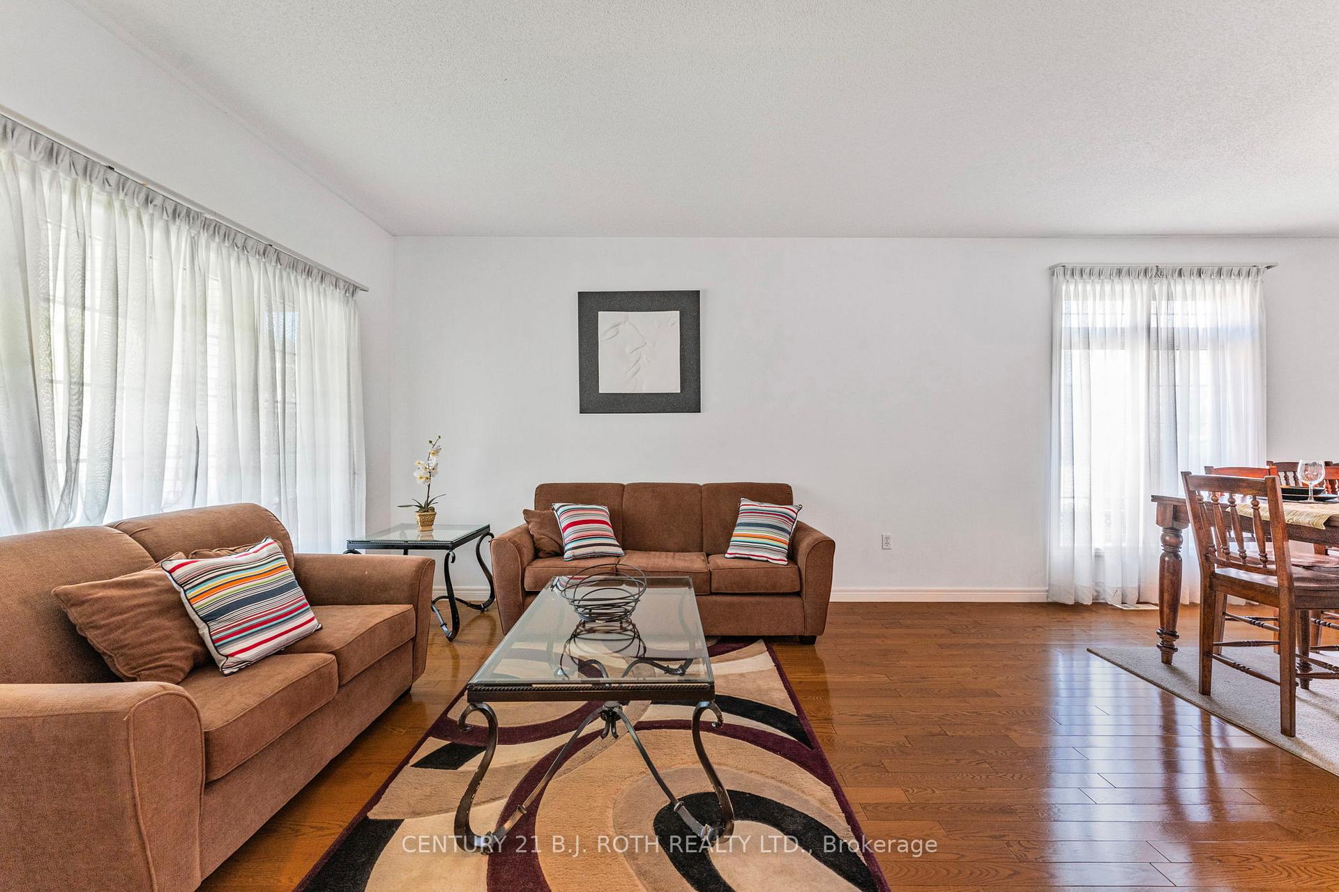 Photo 7 of 333 Cox Mill Road, Barrie, South Shore — HOMEH