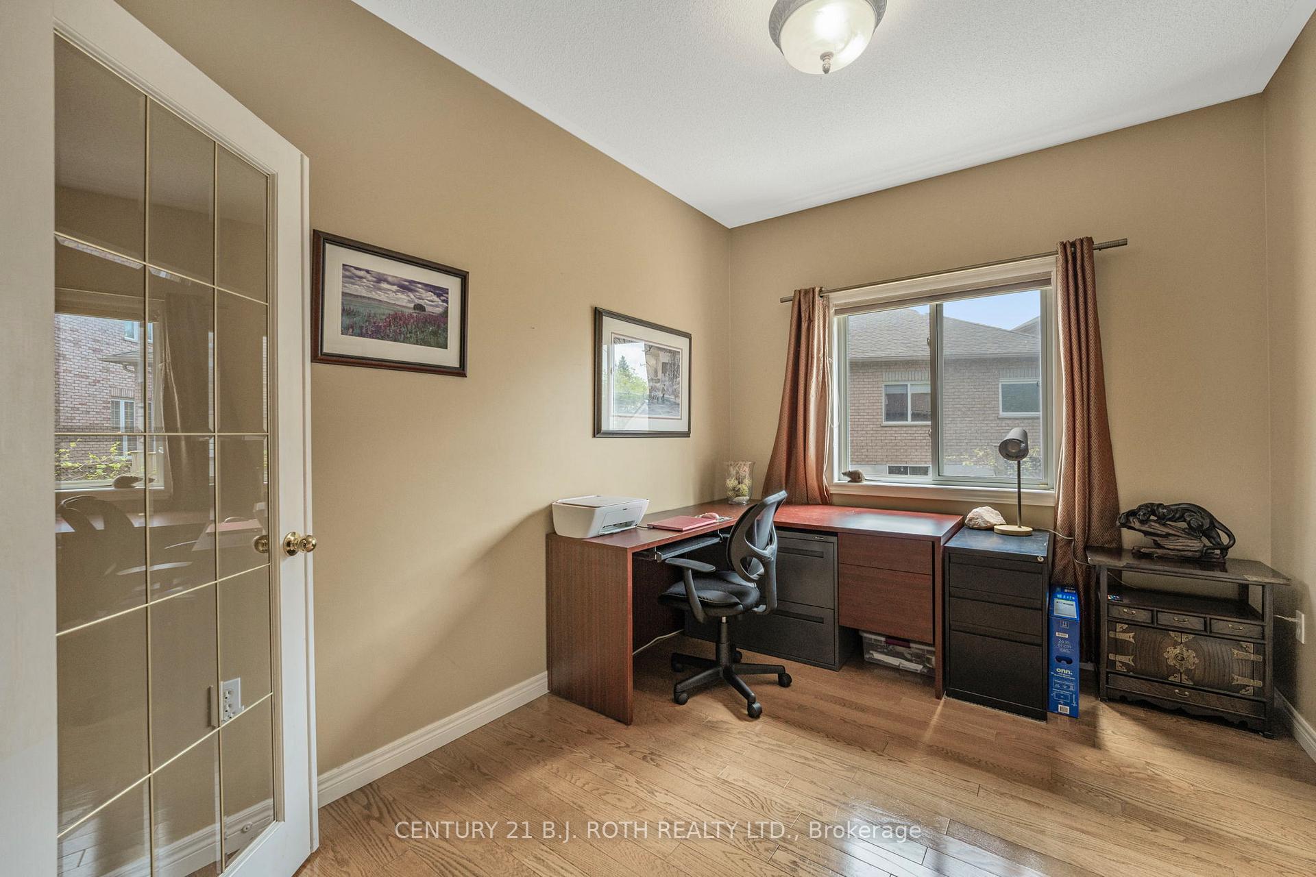 Photo 16 of 333 Cox Mill Road, Barrie, South Shore — HOMEH