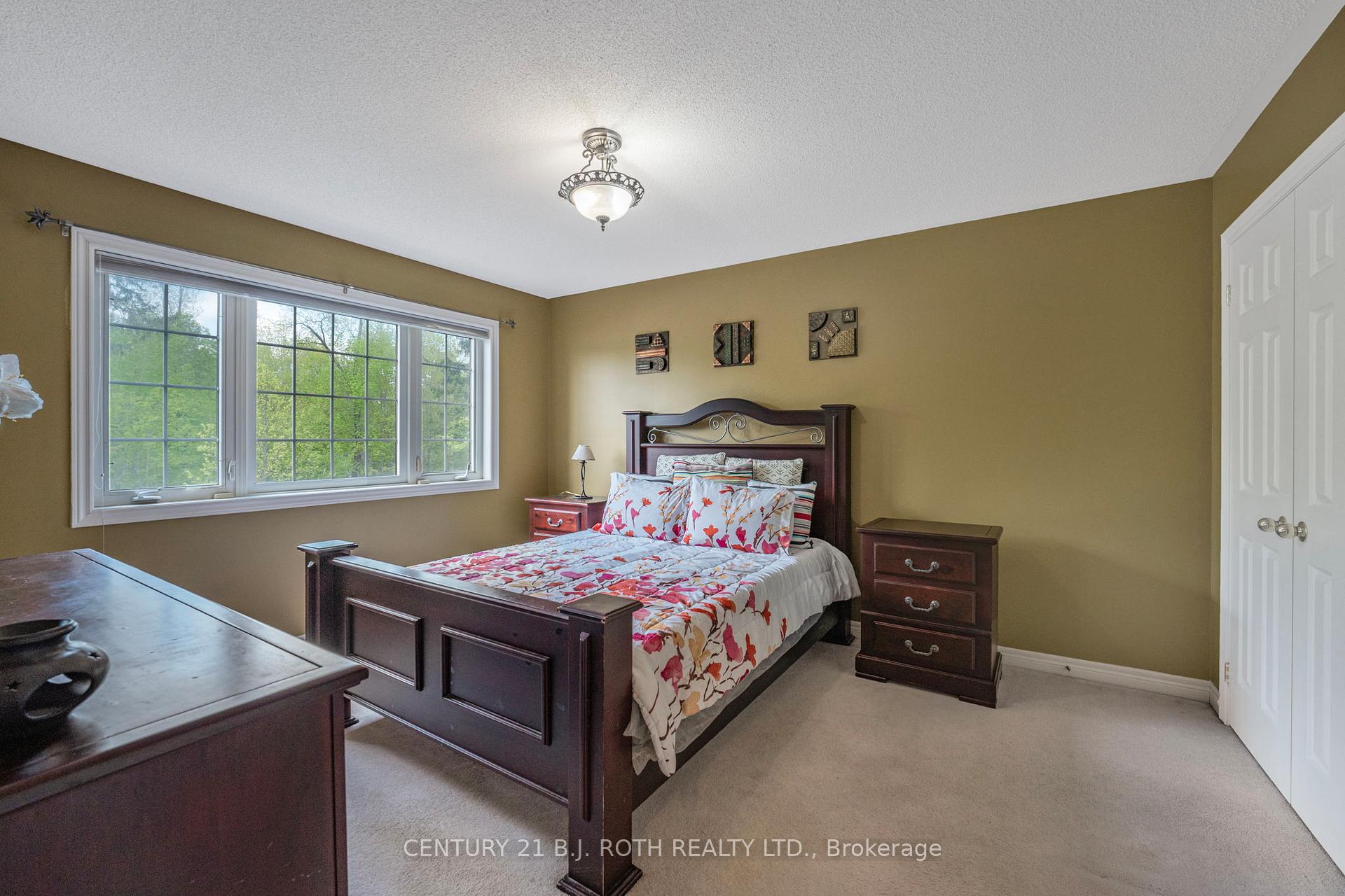 Photo 22 of 333 Cox Mill Road, Barrie, South Shore — HOMEH