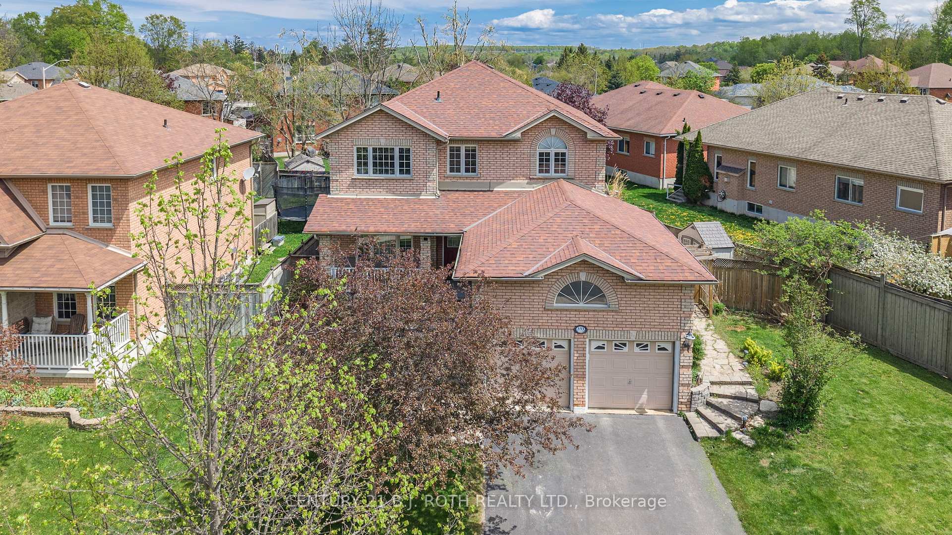 Photo 30 of 333 Cox Mill Road, Barrie, South Shore — HOMEH