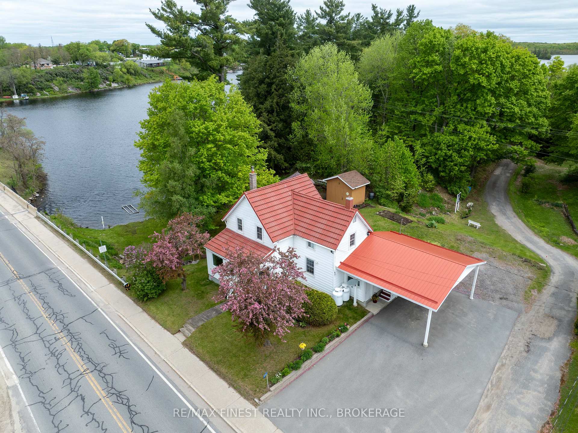 Photo 3 of 14064 Road 38, Frontenac, Frontenac Centre — HOMEH