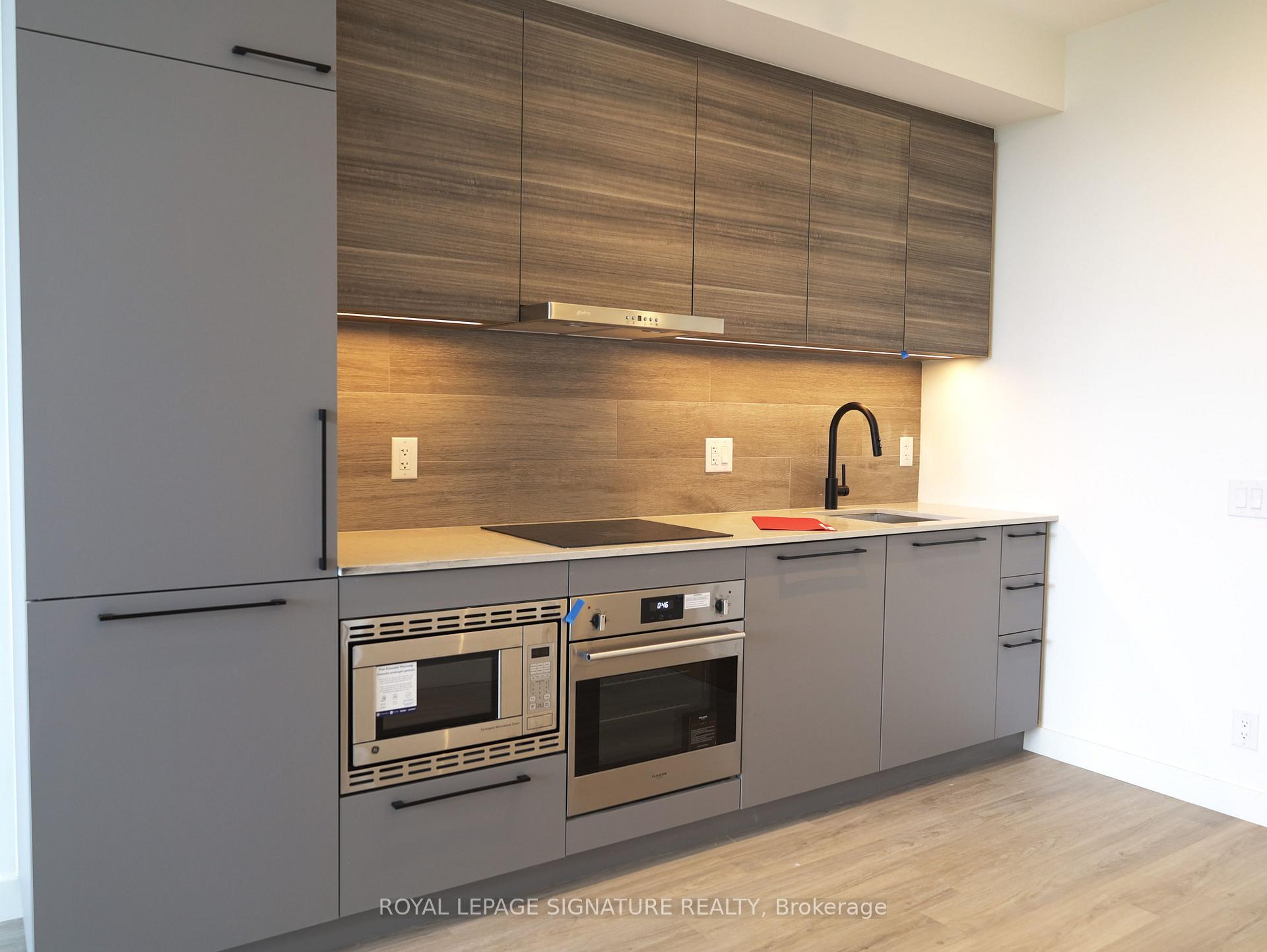 Photo 2 of Unit 718, 1050 Eastern Avenue, Toronto, The Beaches — HOMEH