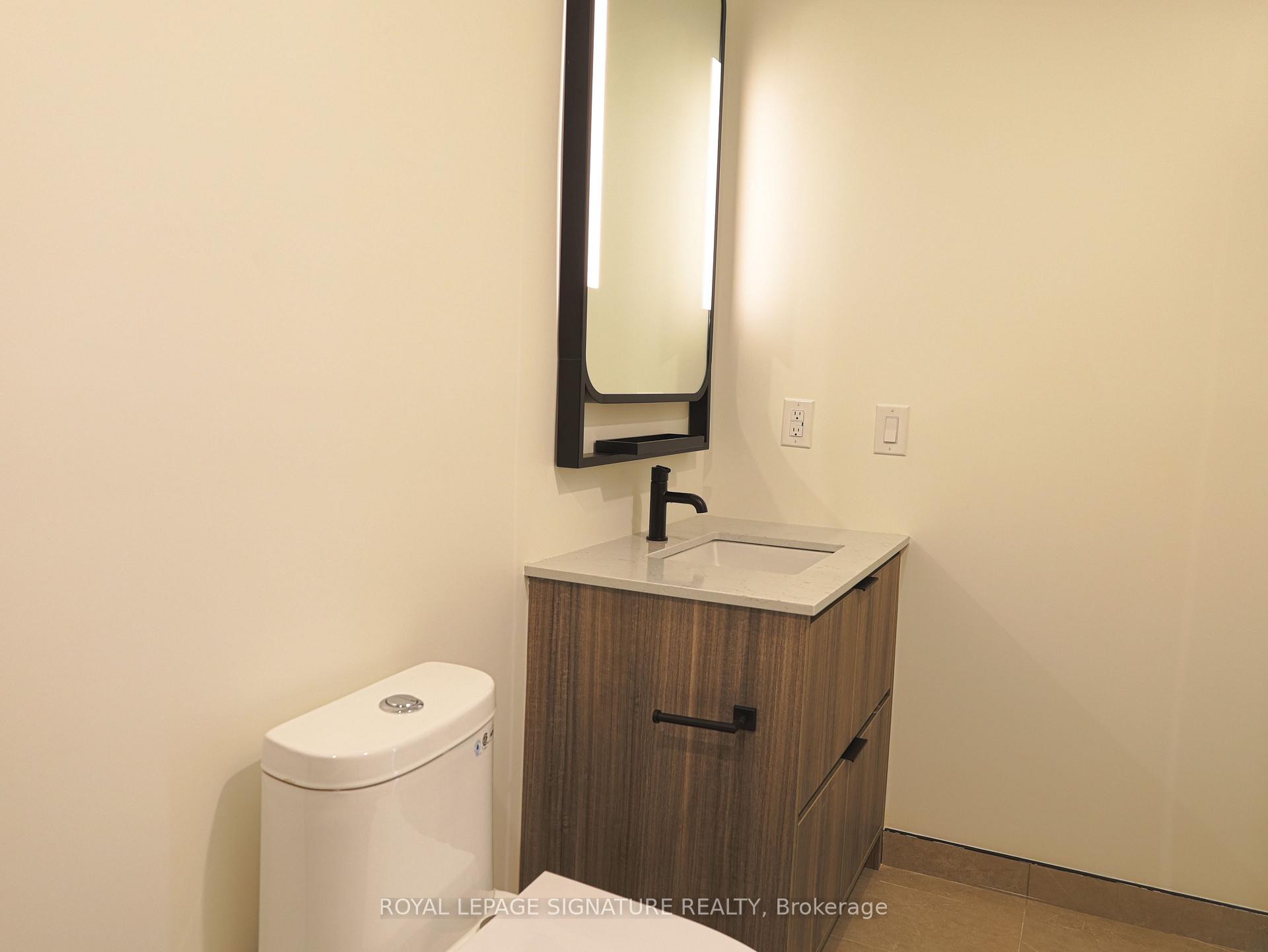 Photo 4 of Unit 718, 1050 Eastern Avenue, Toronto, The Beaches — HOMEH
