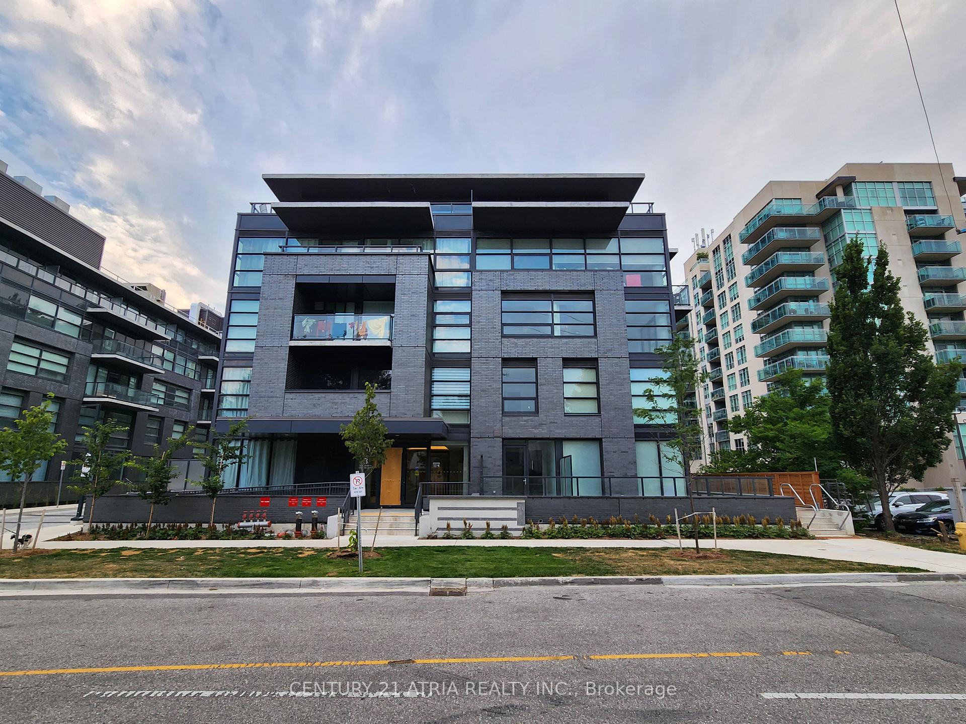 Front of Unit 122, 1604 Charles Street
