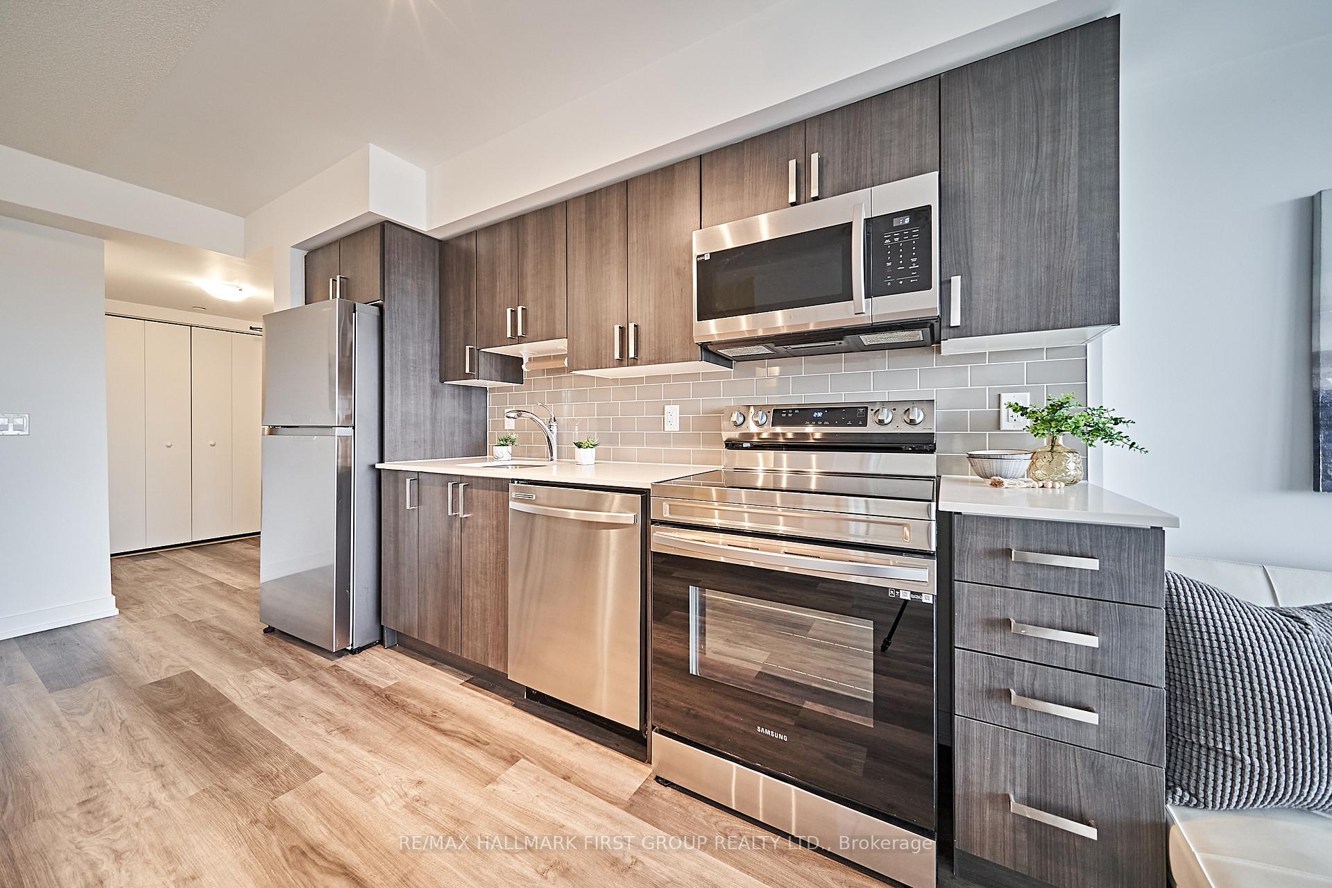 Photo 13 of Unit 1108, 1480 Bayly Street, Pickering, Bay Ridges — HOMEH