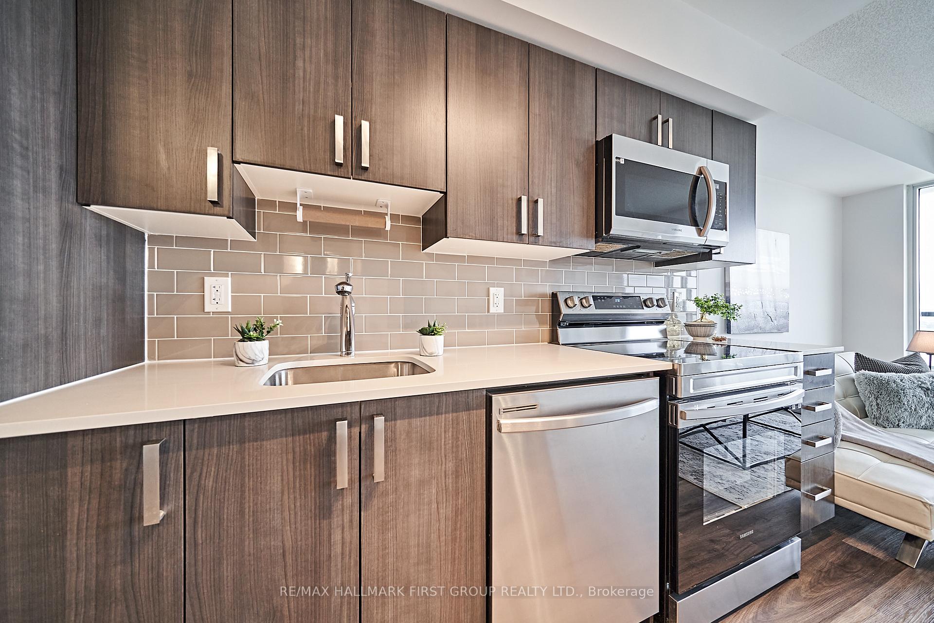 Photo 9 of Unit 1108, 1480 Bayly Street, Pickering, Bay Ridges — HOMEH
