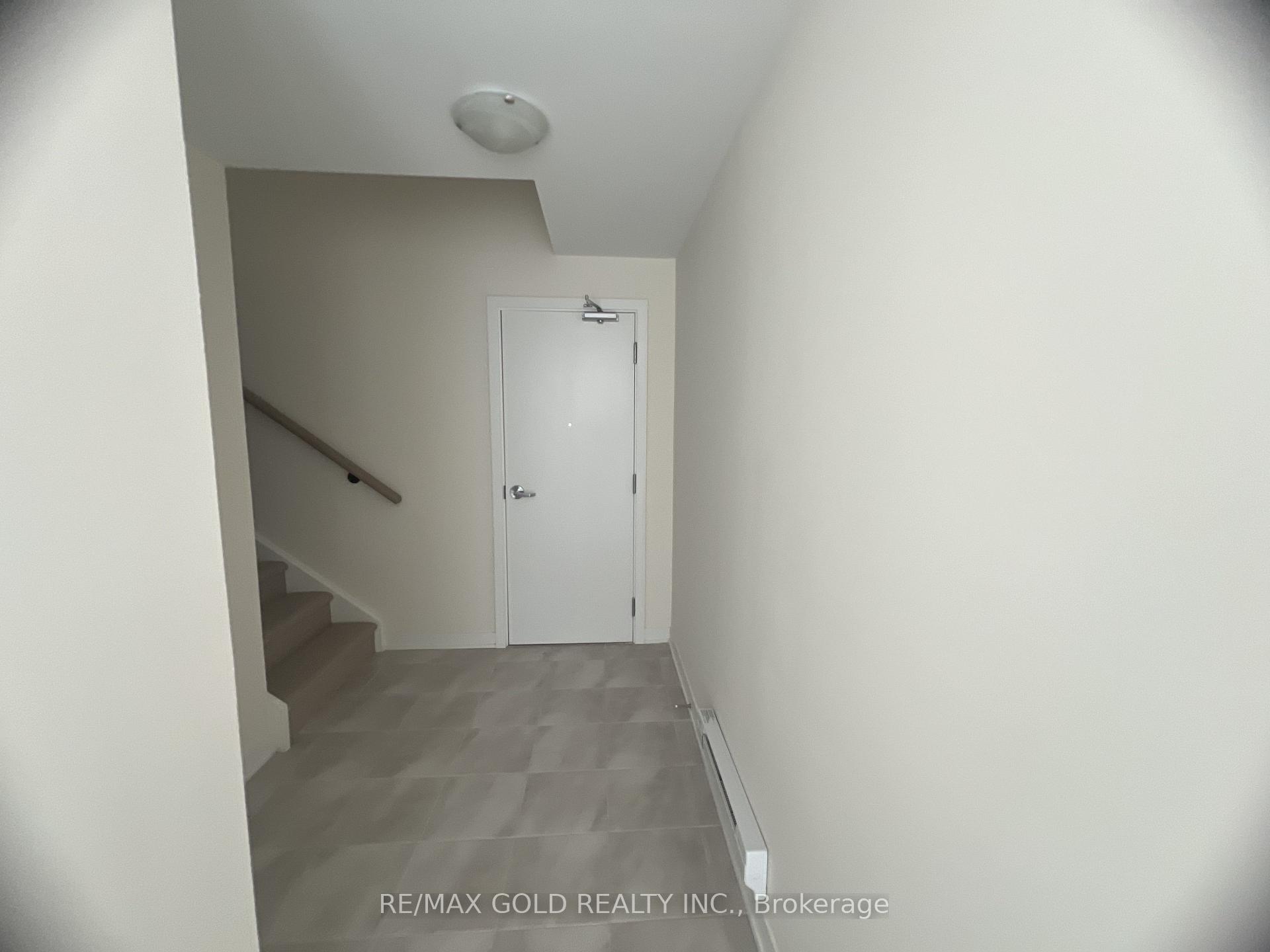 Photo 5 of Unit 913, 1695 Dersan Street, Pickering, Duffin Heights — HOMEH