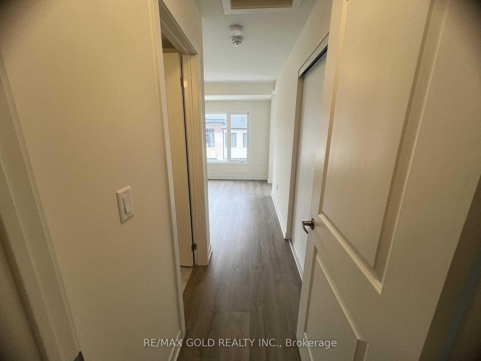 Photo 13 of Unit 913, 1695 Dersan Street, Pickering, Duffin Heights — HOMEH