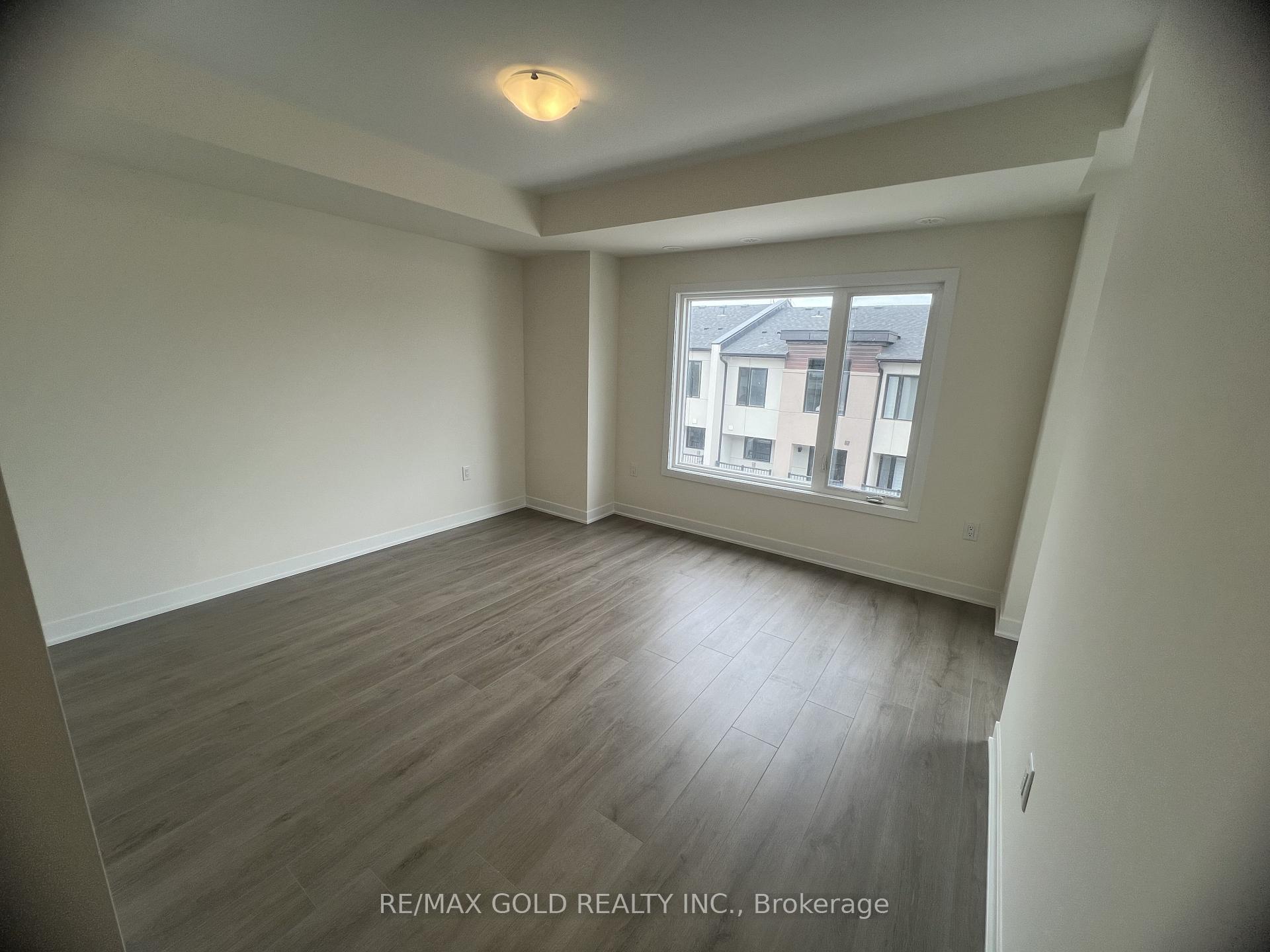 Photo 18 of Unit 913, 1695 Dersan Street, Pickering, Duffin Heights — HOMEH