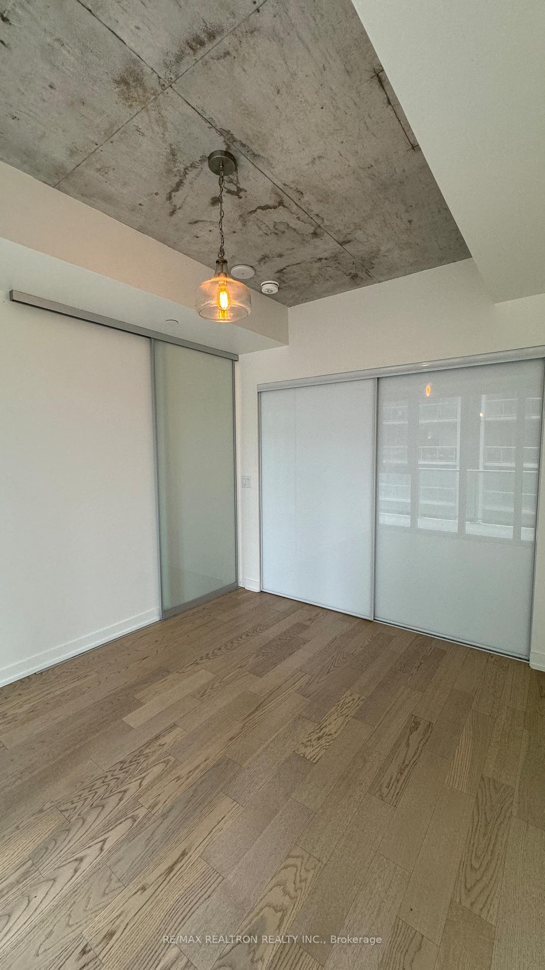 Photo 4 of Unit 402, 15 Baseball Place, Toronto, South Riverdale — HOMEH