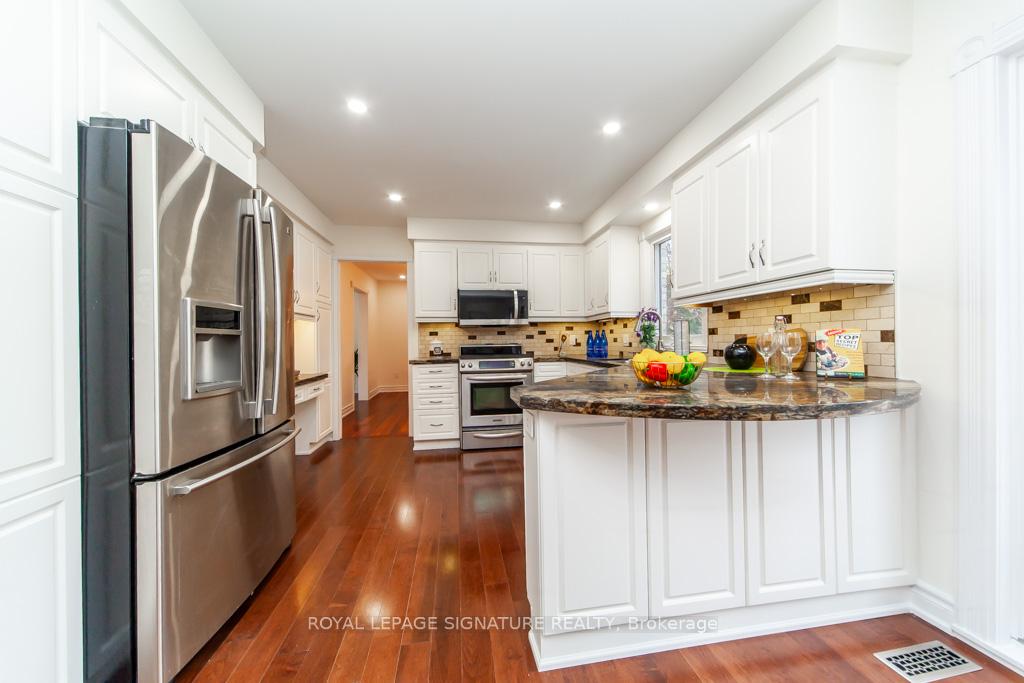 Photo 7 of 79 Hemingway Crescent, Markham, Unionville — HOMEH