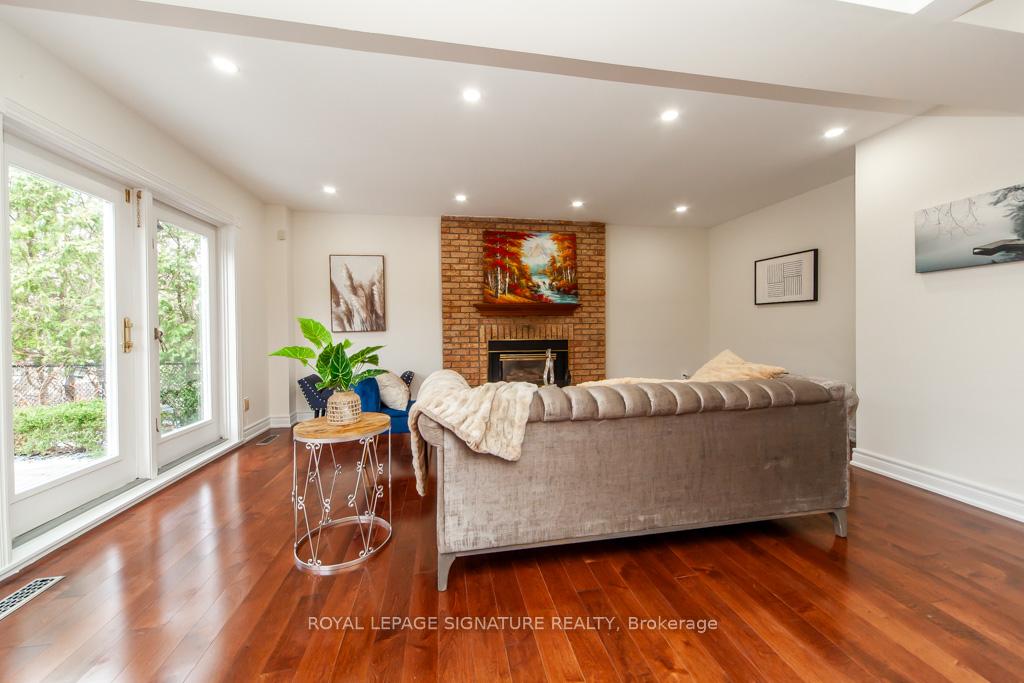 Photo 11 of 79 Hemingway Crescent, Markham, Unionville — HOMEH