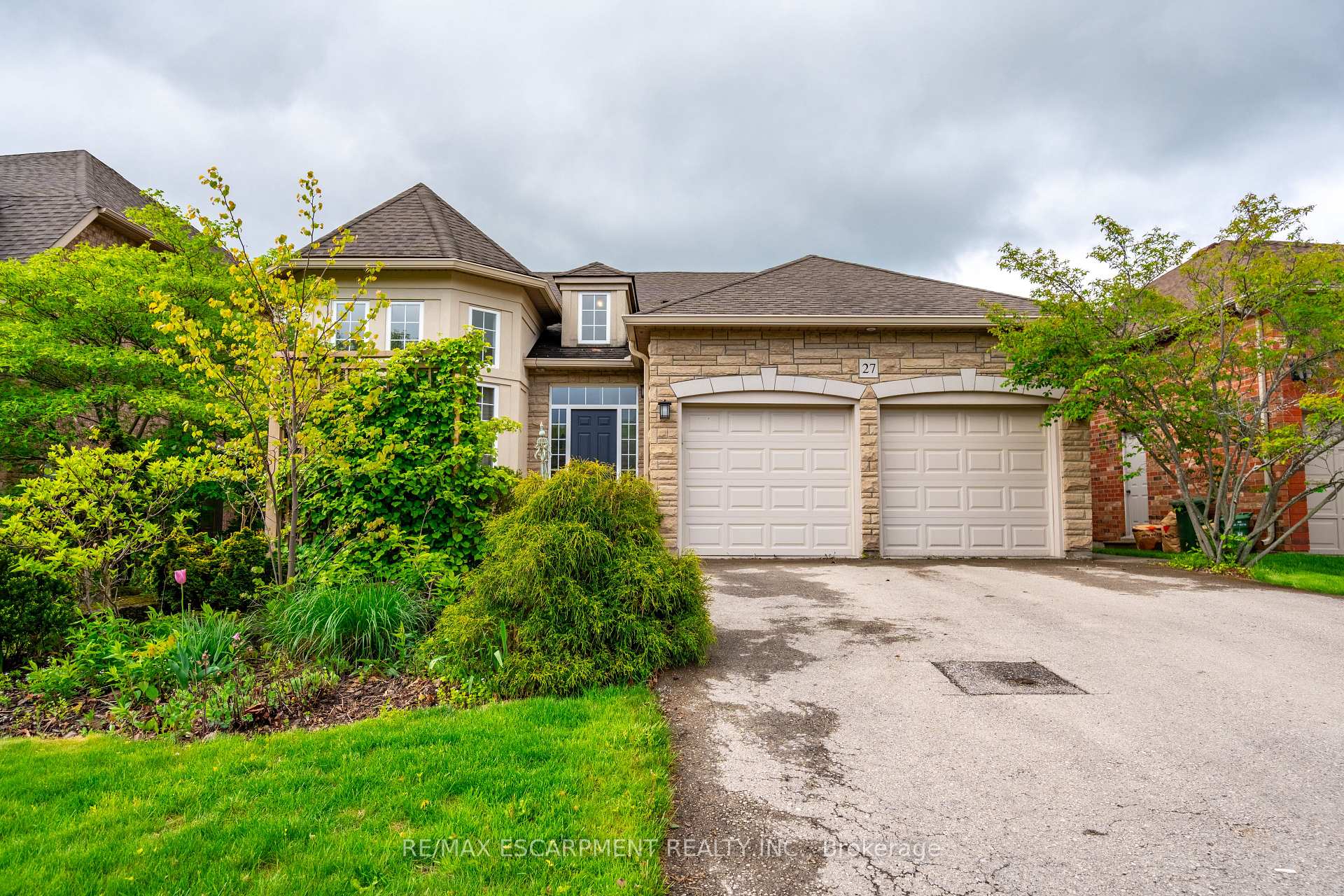 Photo 6 of 27 Gaines Avenue, Hamilton, Dundas — HOMEH