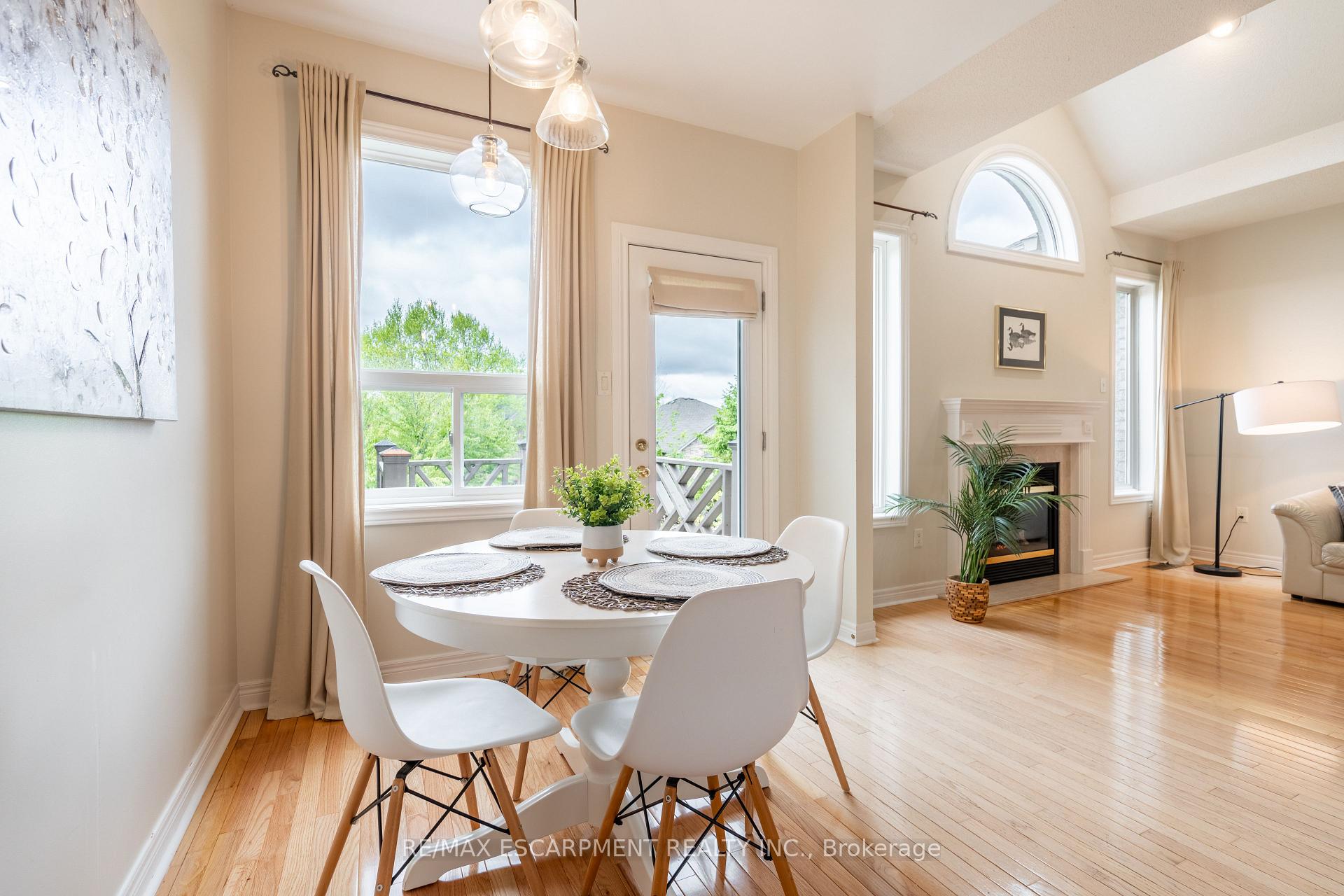 Photo 28 of 27 Gaines Avenue, Hamilton, Dundas — HOMEH