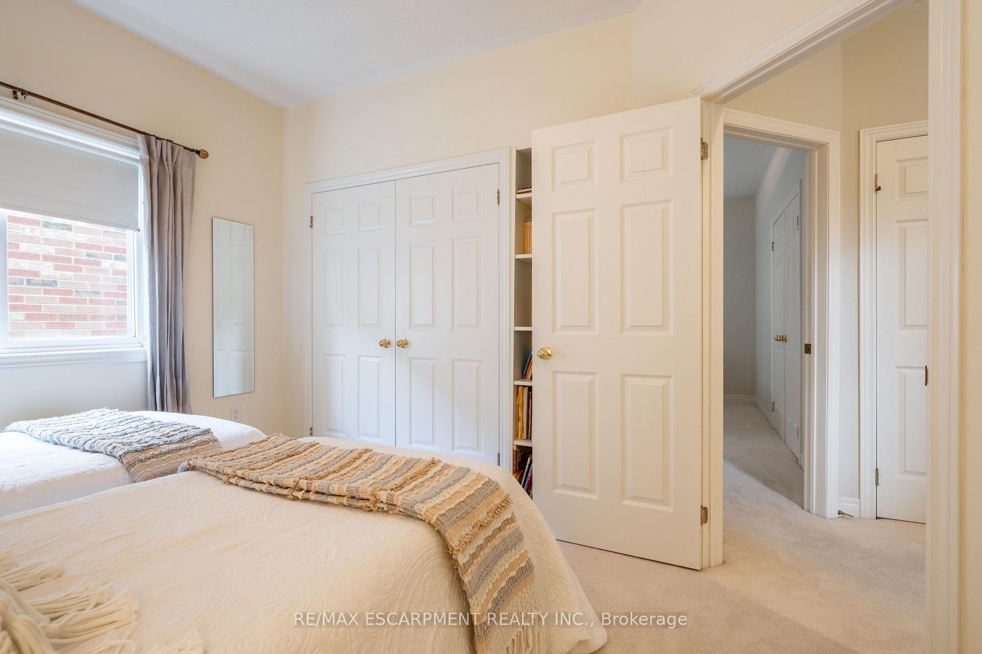 Photo 40 of 27 Gaines Avenue, Hamilton, Dundas — HOMEH