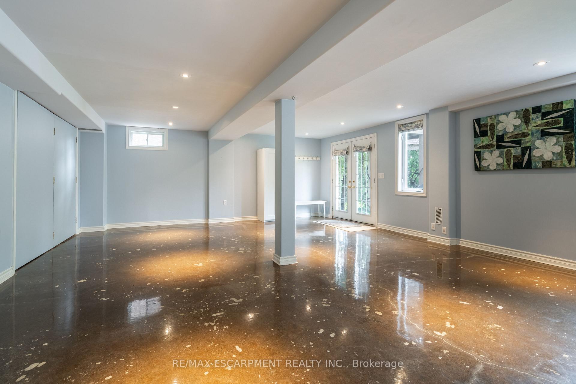 Photo 35 of 27 Gaines Avenue, Hamilton, Dundas — HOMEH