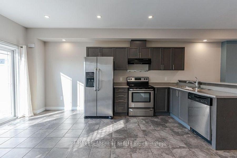Photo 20 of 63 Crossings Way, Hamilton, Stoney Creek — HOMEH