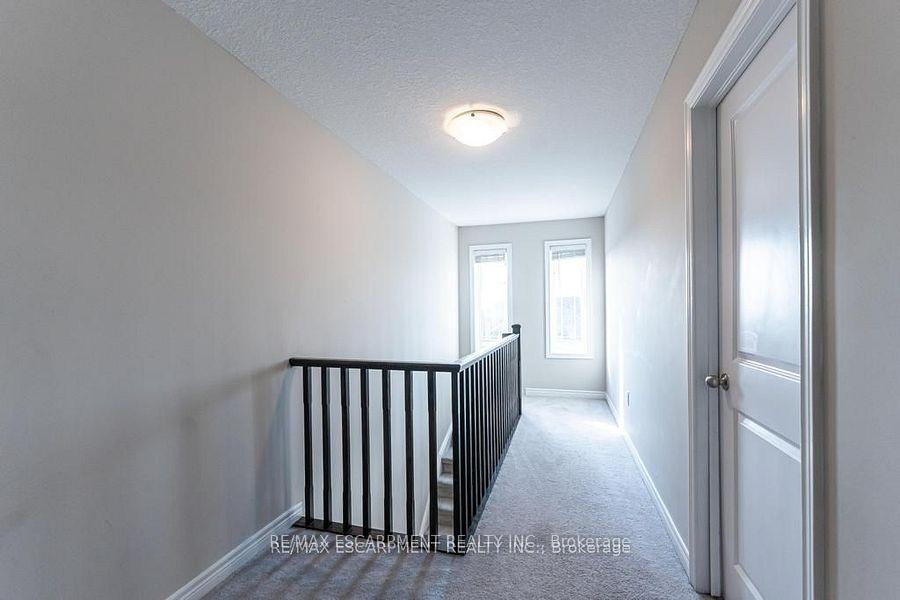 Photo 22 of 63 Crossings Way, Hamilton, Stoney Creek — HOMEH