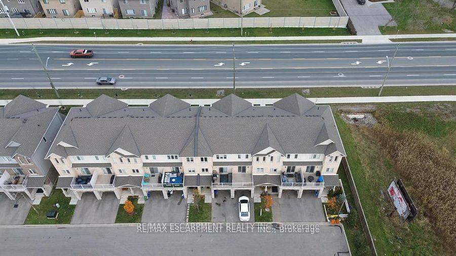 Photo 21 of 63 Crossings Way, Hamilton, Stoney Creek — HOMEH