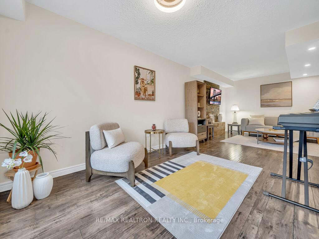 Photo 9 of 76 Couling Crescent, Guelph, Grange Road — HOMEH